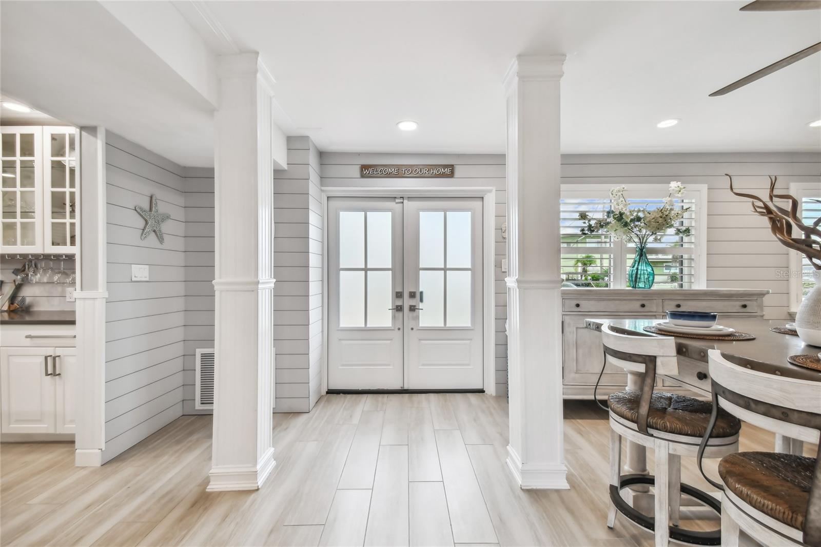 Listing photo id 6 for 16106 6th Street E