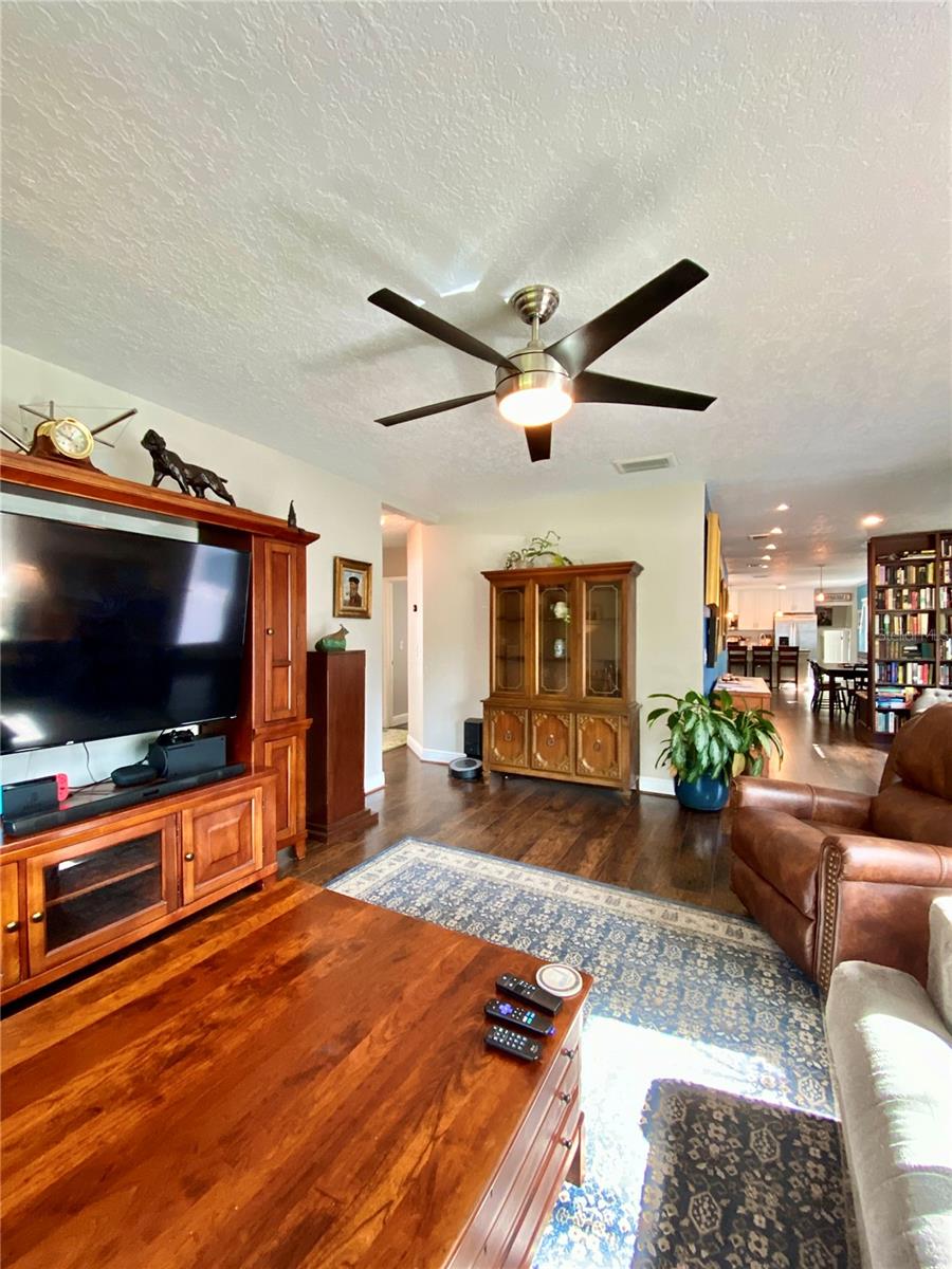 Image 13 of 59 For 2831 2nd Avenue S
