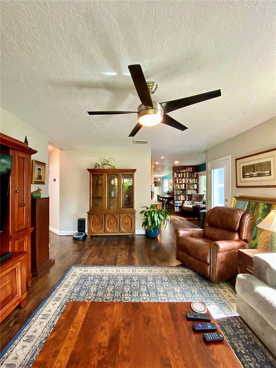 Image 14 of 59 For 2831 2nd Avenue S