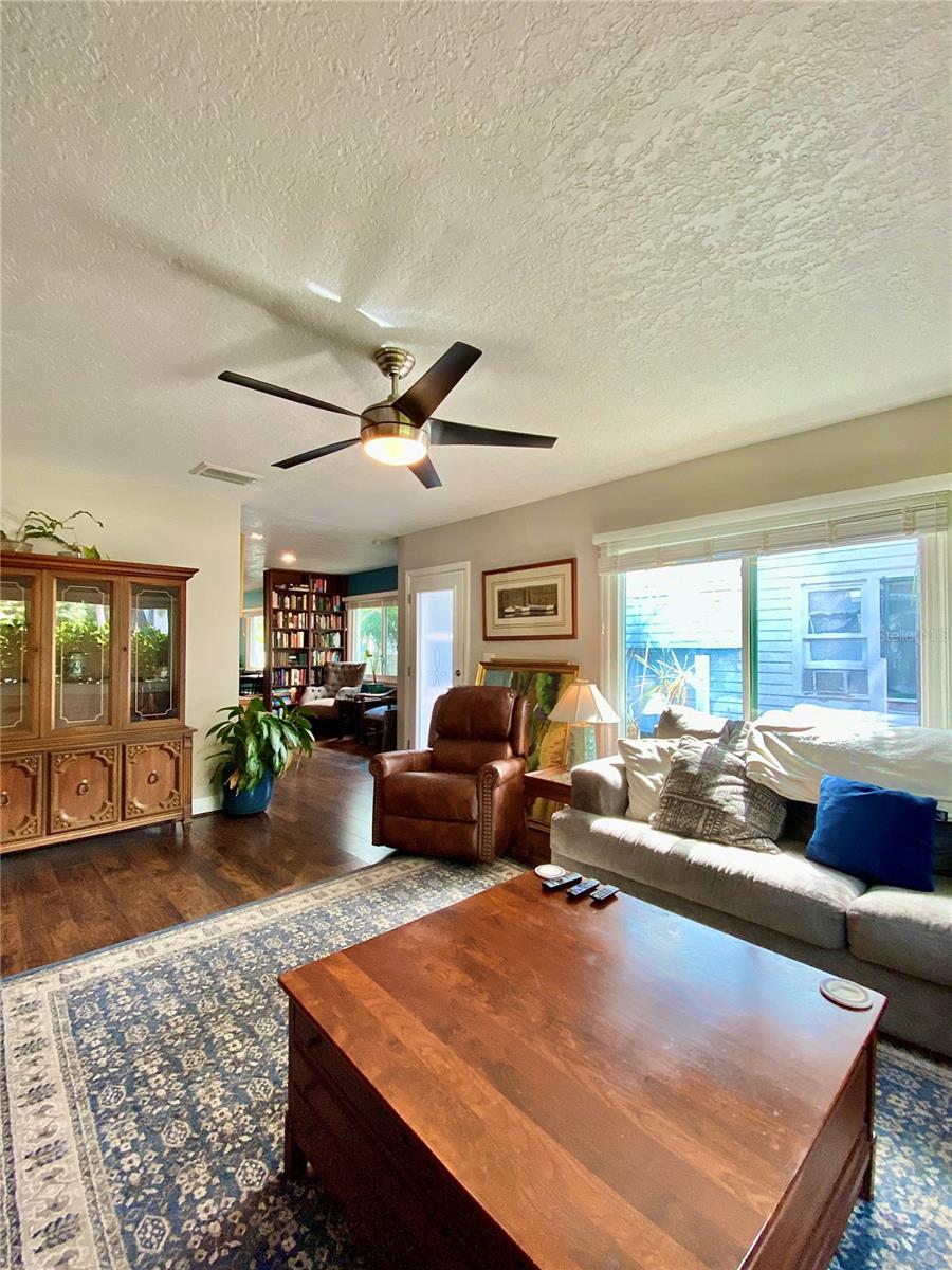 Image 15 of 59 For 2831 2nd Avenue S