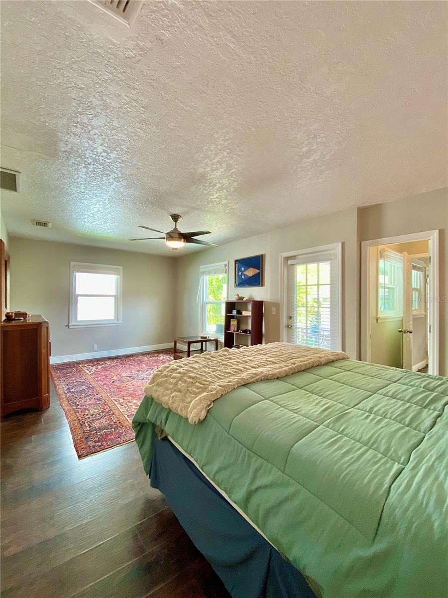 Image 30 of 59 For 2831 2nd Avenue S