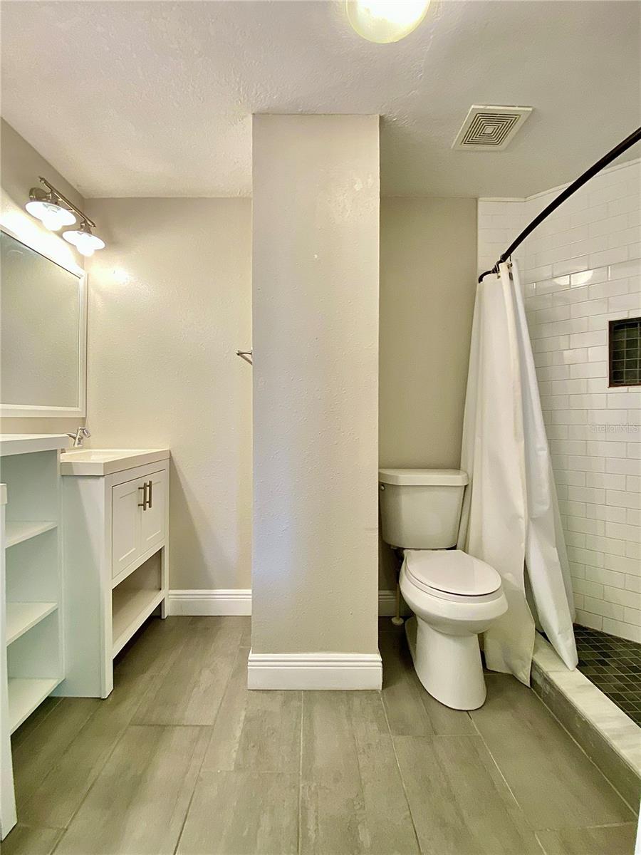 Image 31 of 59 For 2831 2nd Avenue S