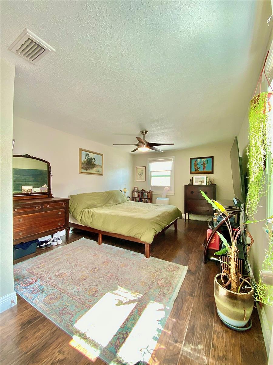Image 39 of 59 For 2831 2nd Avenue S