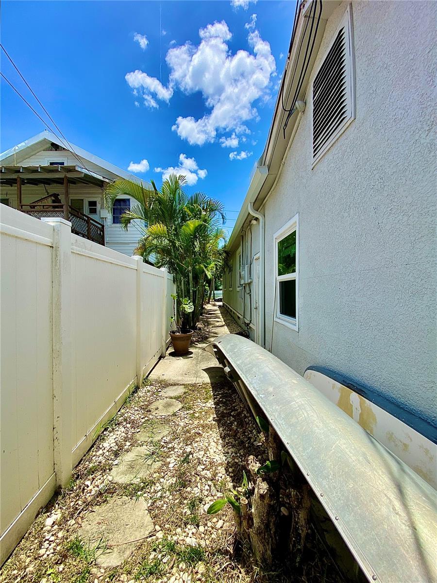 Image 8 of 59 For 2831 2nd Avenue S