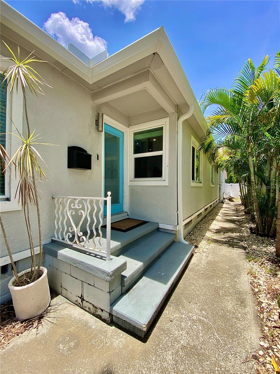 Image 9 of 59 For 2831 2nd Avenue S
