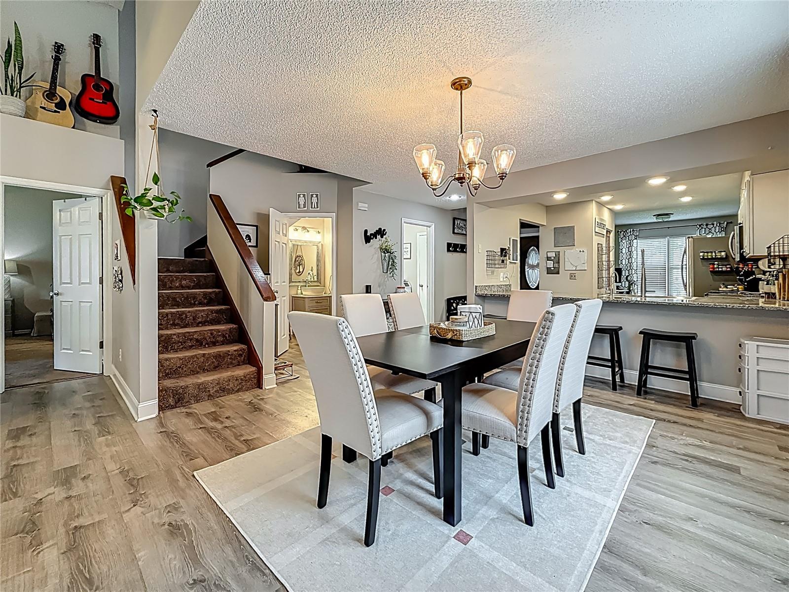 Listing photo id 14 for 2254 Springrain Drive