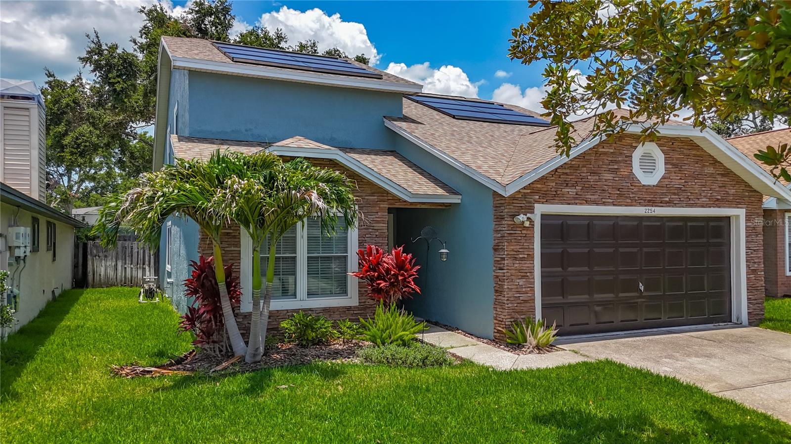 Listing photo id 0 for 2254 Springrain Drive