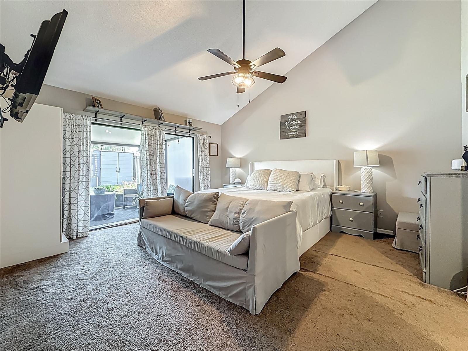 Listing photo id 21 for 2254 Springrain Drive