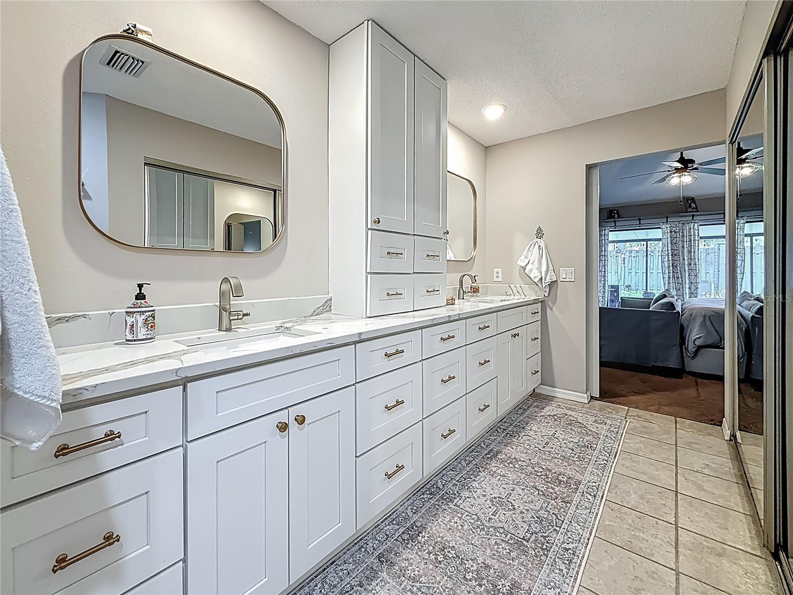Listing photo id 24 for 2254 Springrain Drive