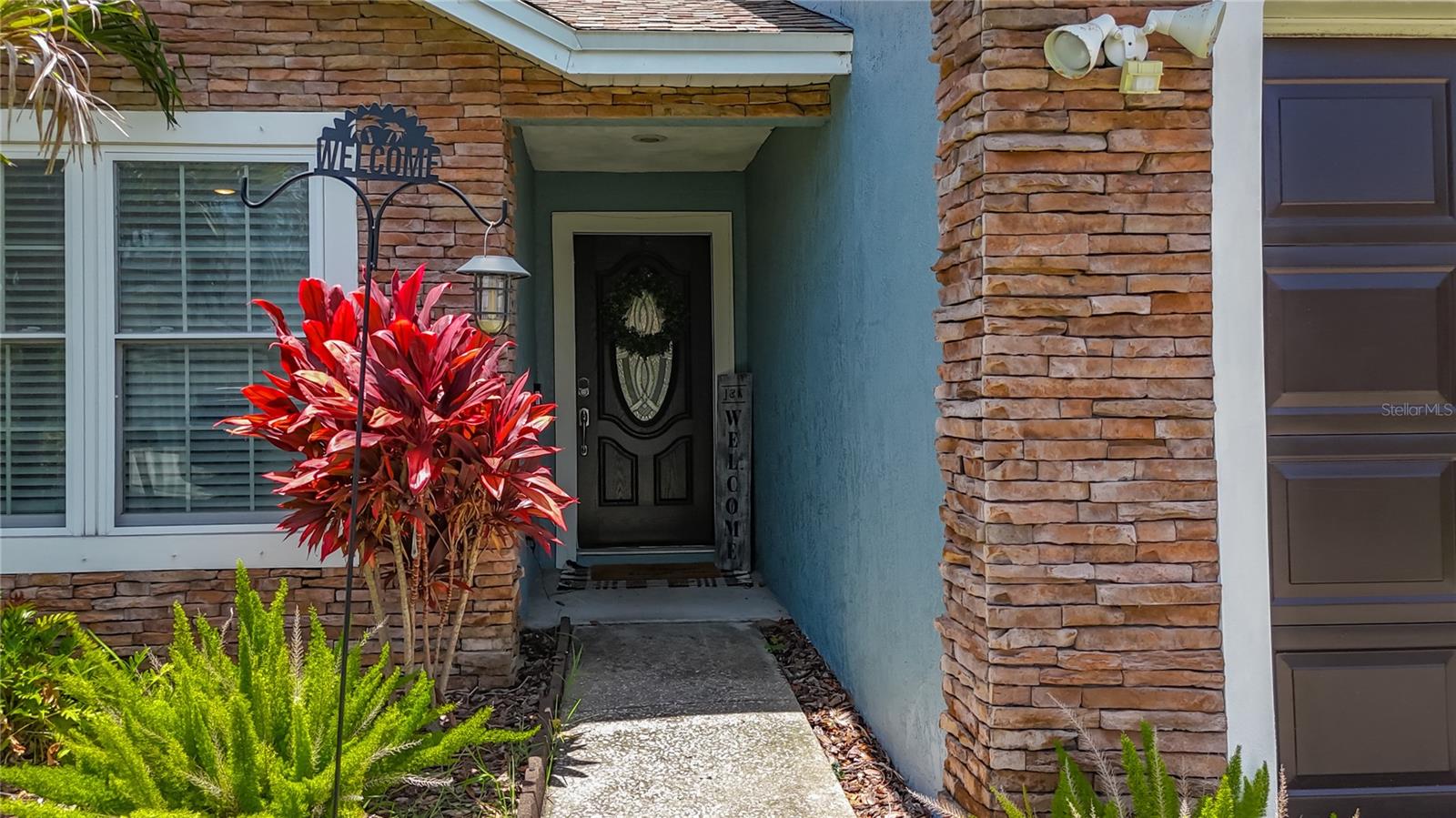 Listing photo id 1 for 2254 Springrain Drive