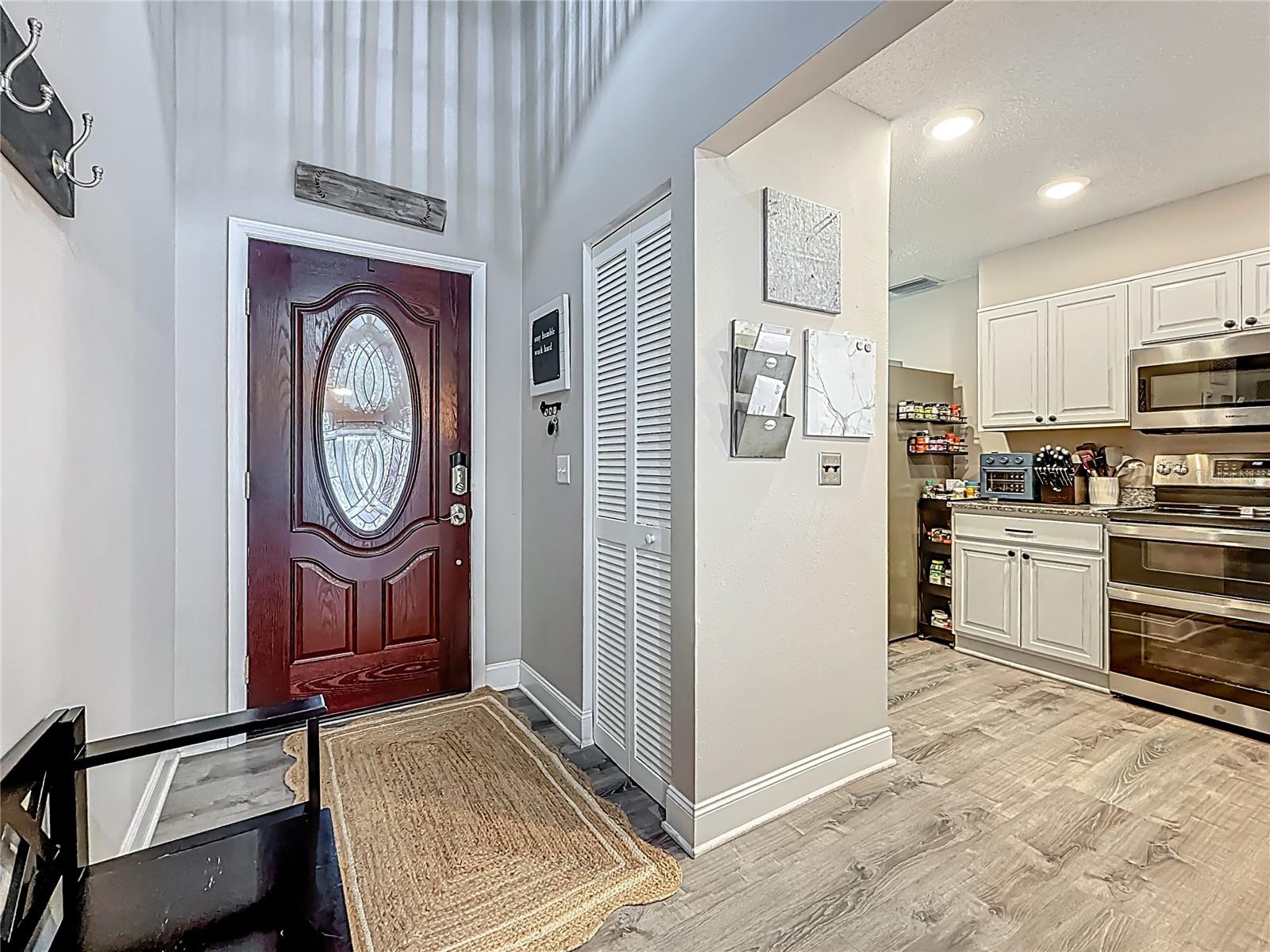 Listing photo id 2 for 2254 Springrain Drive