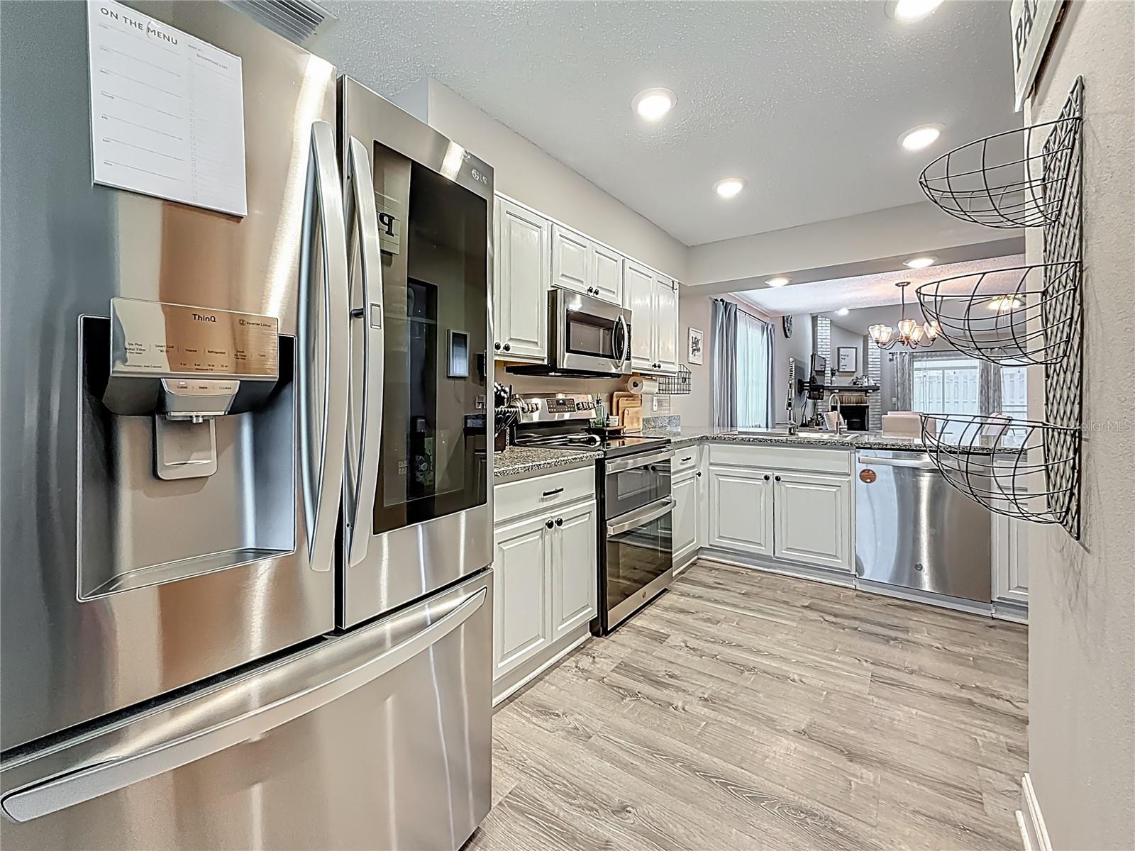Listing photo id 7 for 2254 Springrain Drive
