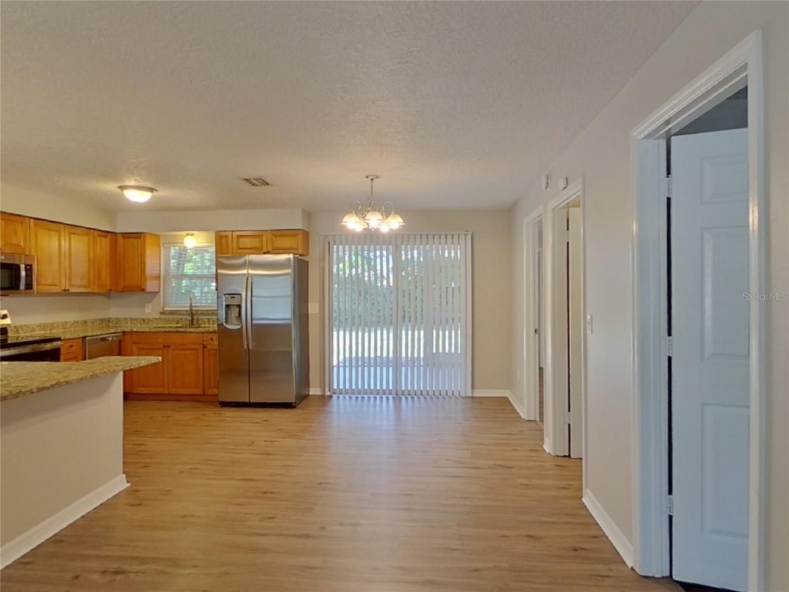 Image 3 of 16 For 1938 Tropic Boulevard N