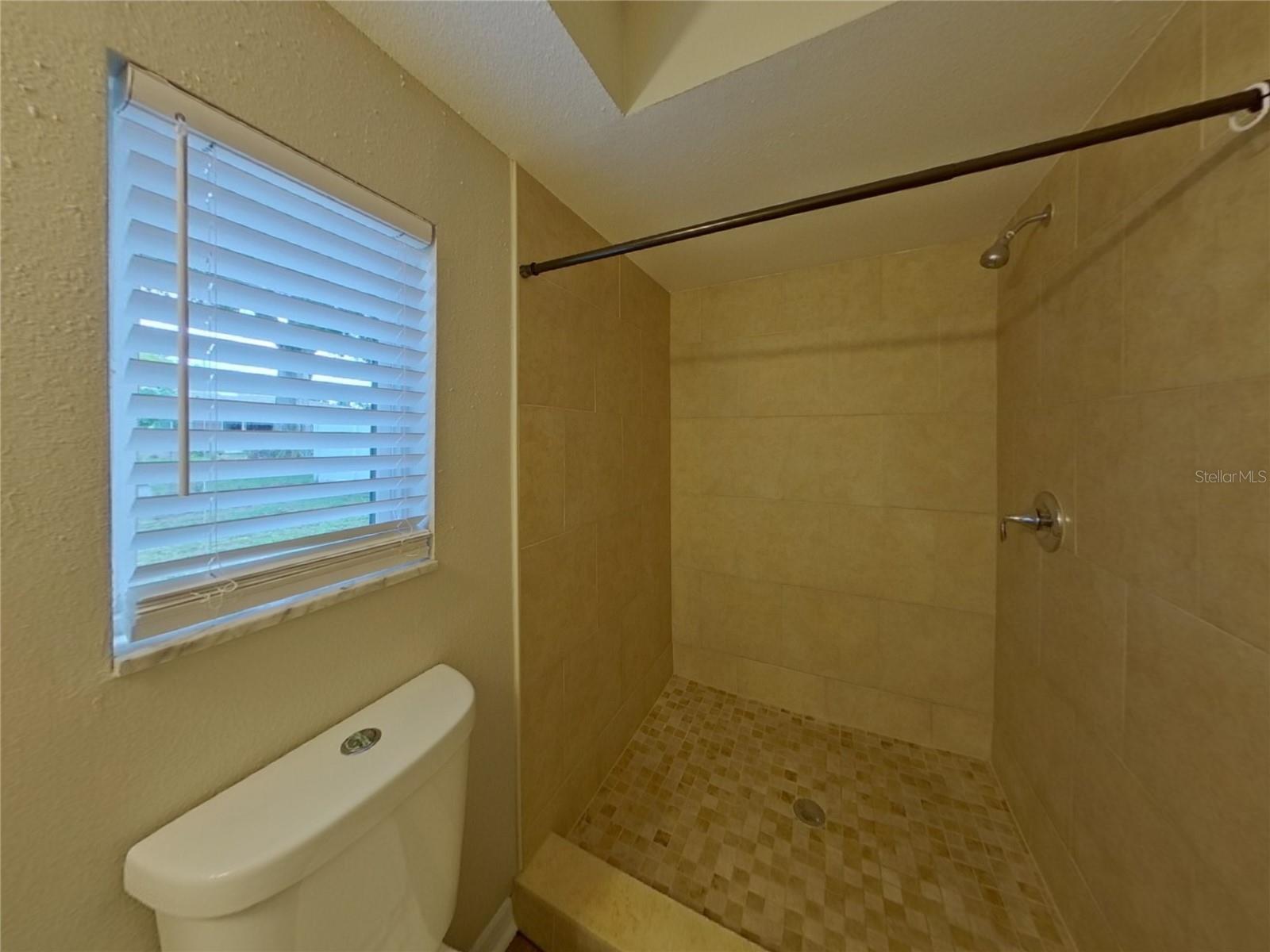 Image 7 of 16 For 1938 Tropic Boulevard N