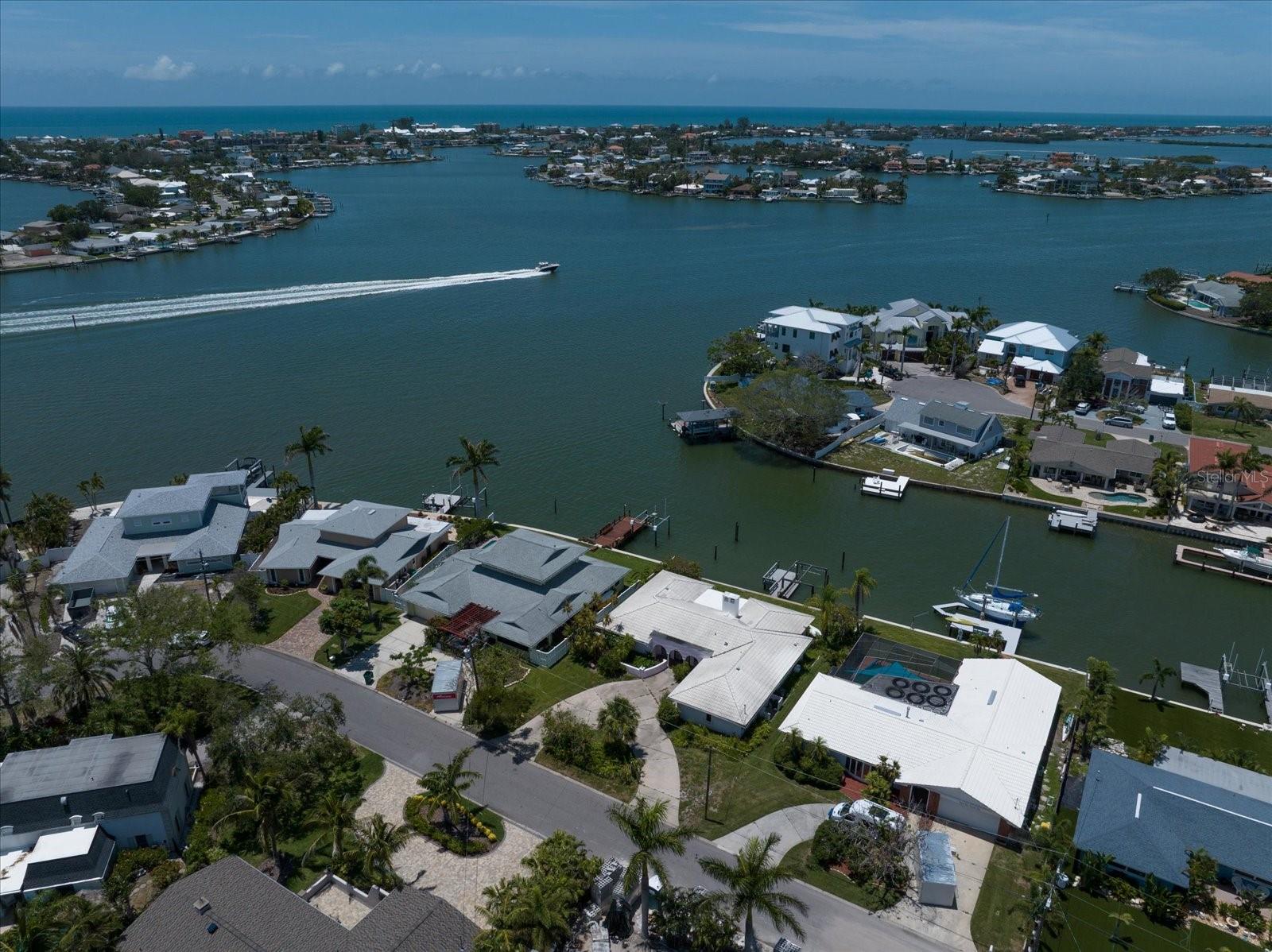 Image 27 of 35 For 4545 Clearwater Harbor Drive N