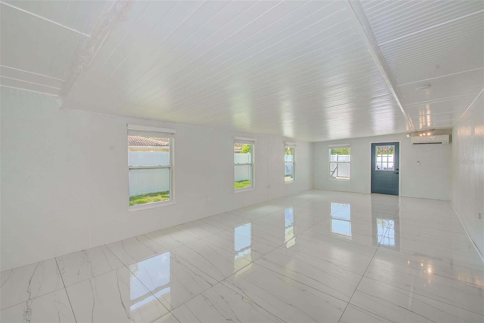 Image 18 of 58 For 9027 Merrimoor Boulevard