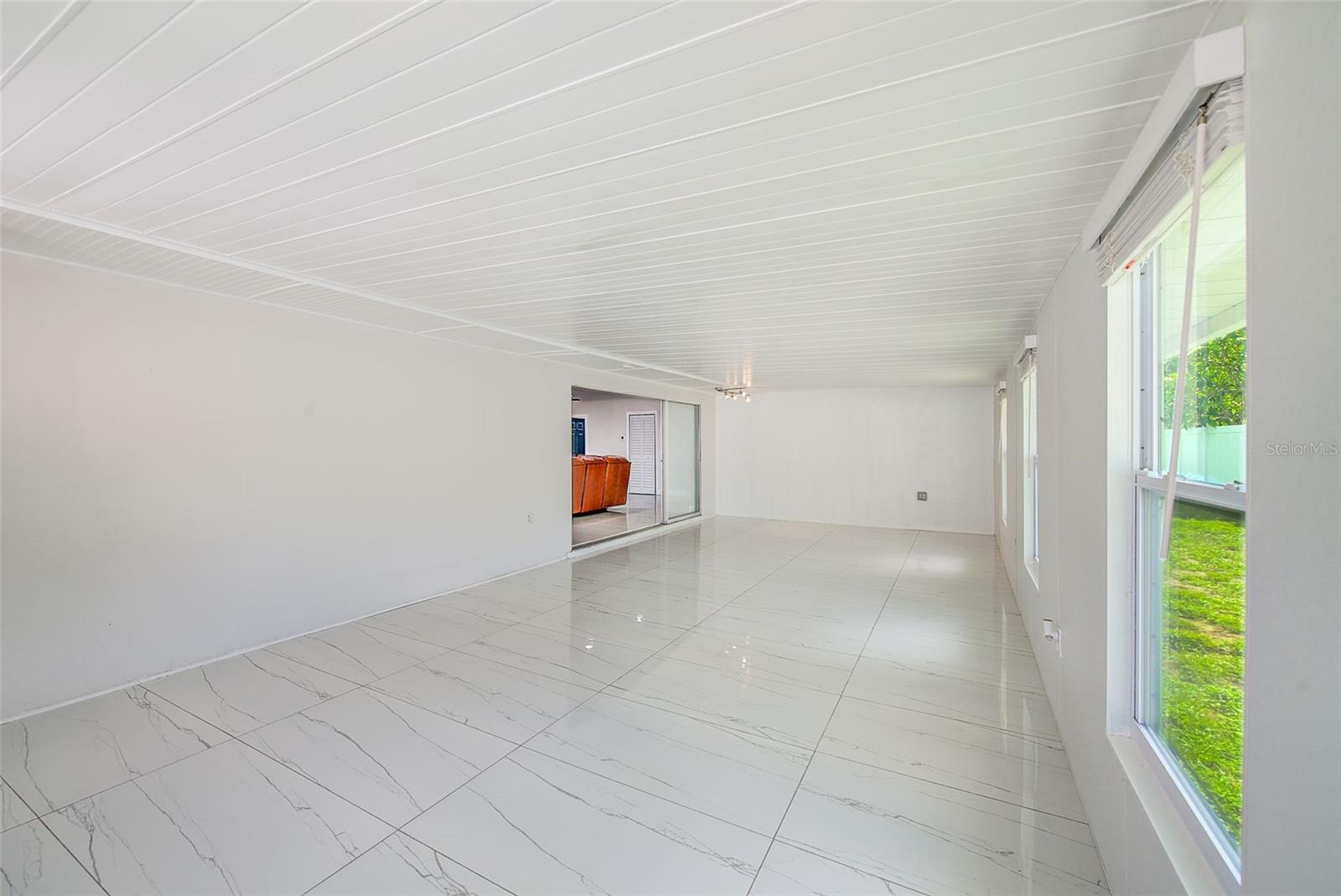 Image 19 of 58 For 9027 Merrimoor Boulevard
