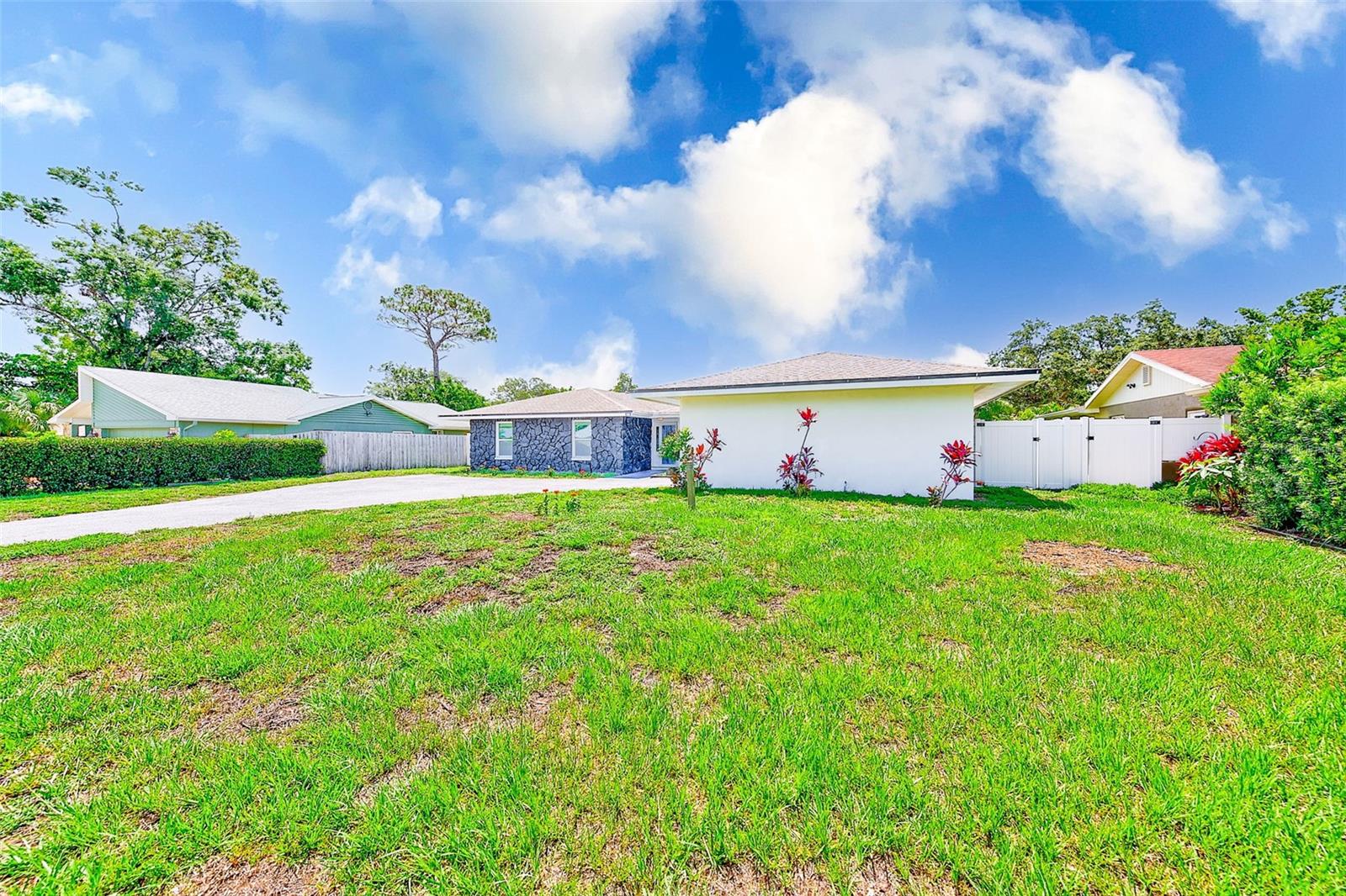 Image 37 of 58 For 9027 Merrimoor Boulevard