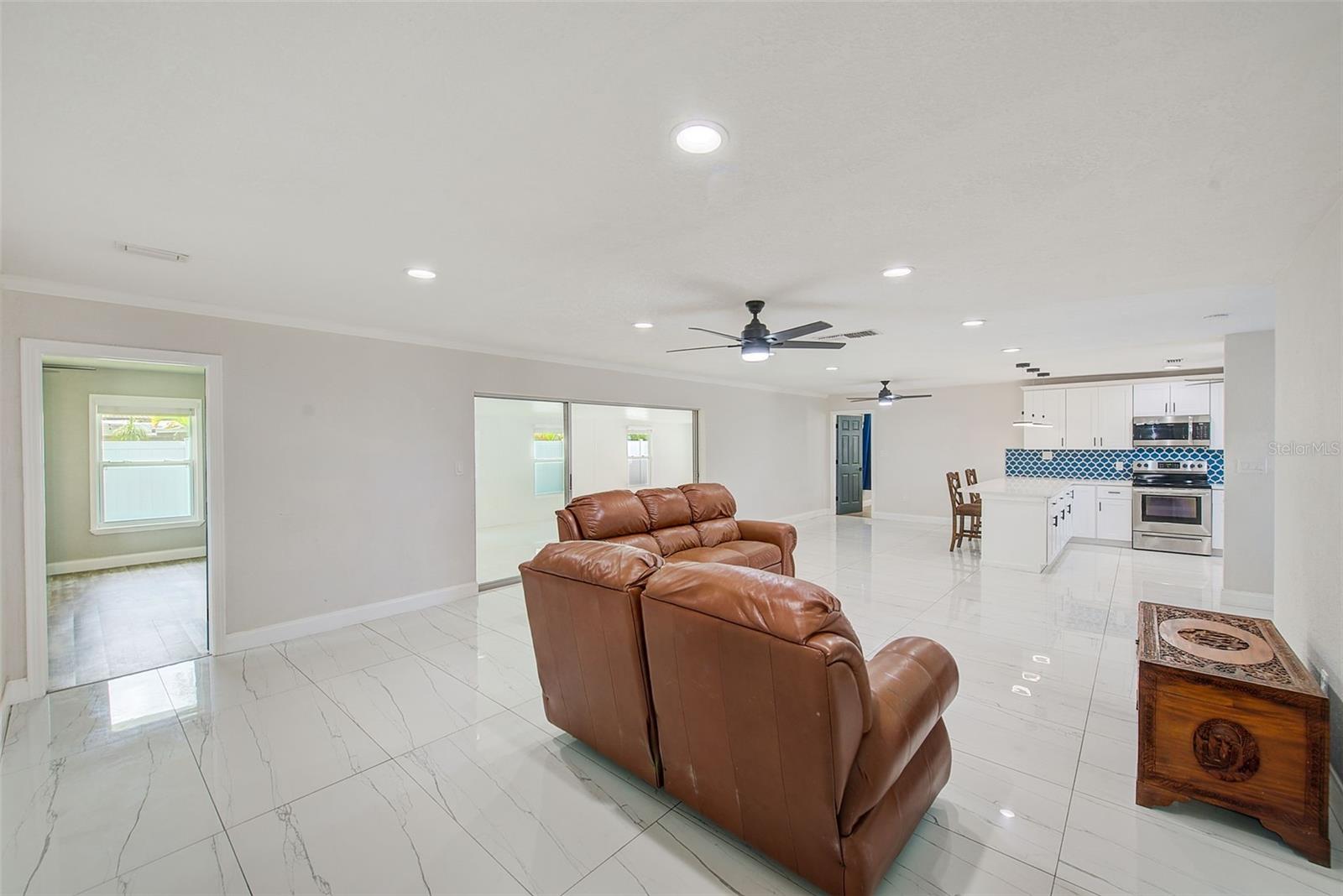 Image 7 of 58 For 9027 Merrimoor Boulevard