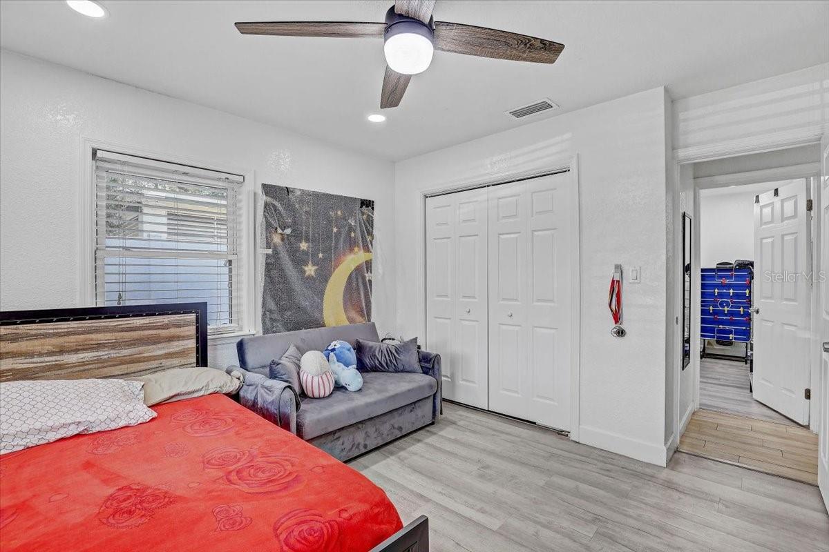 Image 24 of 47 For 2718 Boca Ciega Drive N