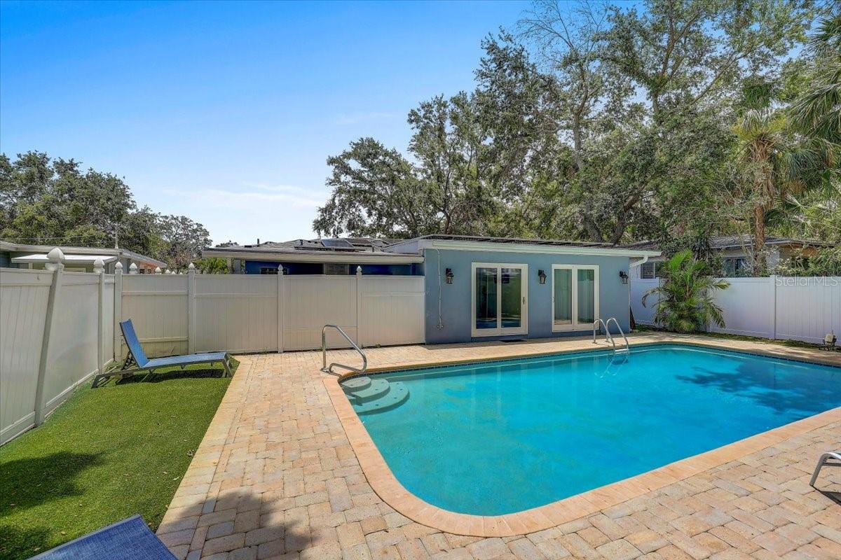 Image 36 of 47 For 2718 Boca Ciega Drive N