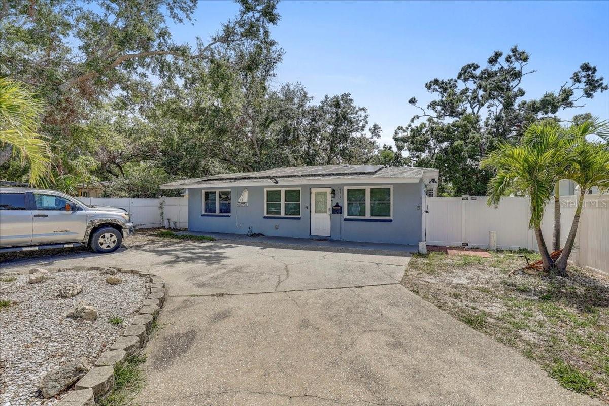 Image 38 of 47 For 2718 Boca Ciega Drive N