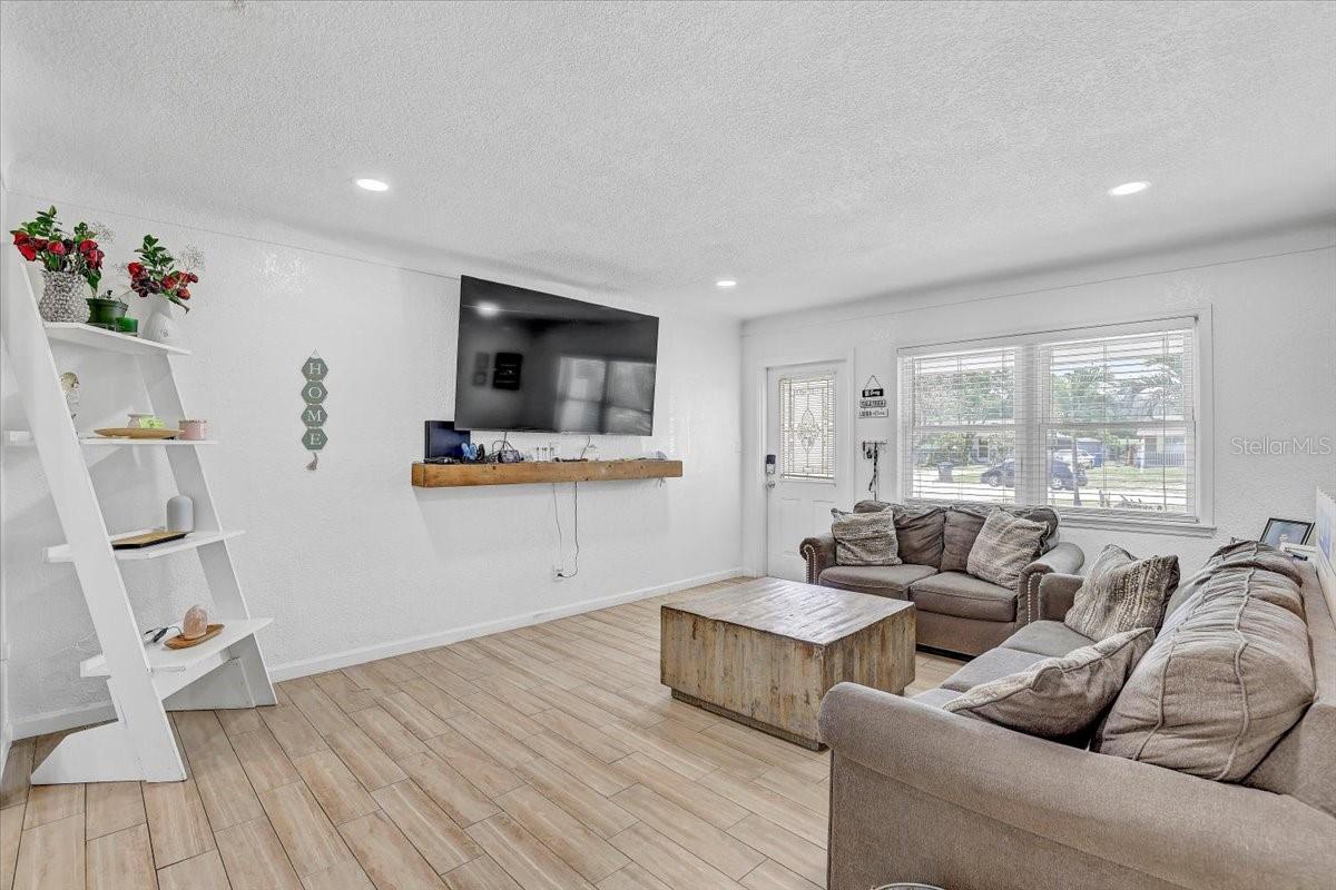 Image 7 of 47 For 2718 Boca Ciega Drive N