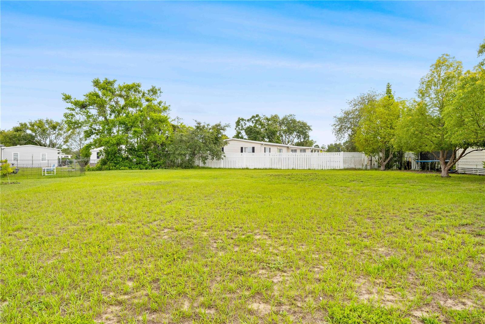 Listing photo id 0 for 00 Rialto Avenue