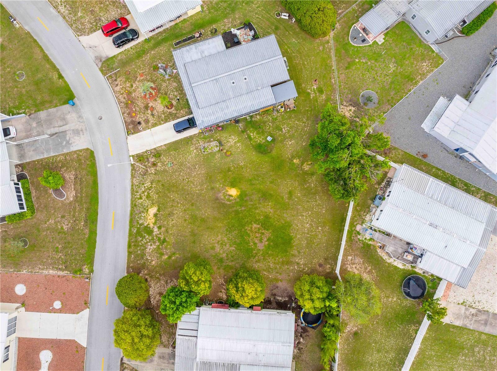 Listing photo id 6 for 00 Rialto Avenue