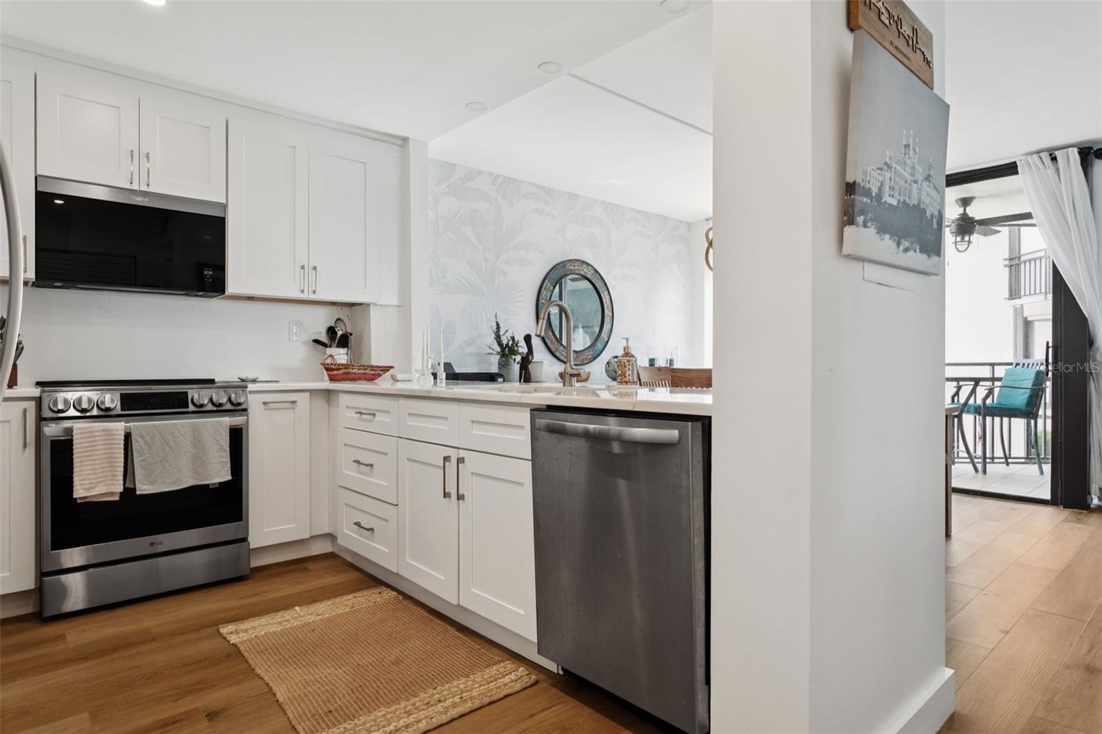 Image 11 of 27 For 5633 Puerta Del Sol Boulevard S 204
