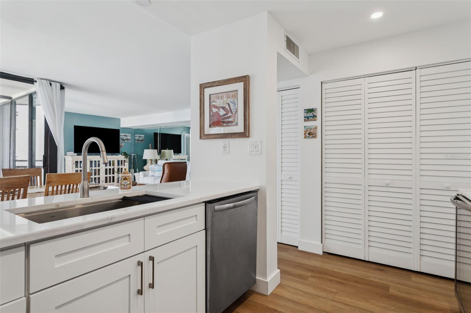 Image 14 of 27 For 5633 Puerta Del Sol Boulevard S 204