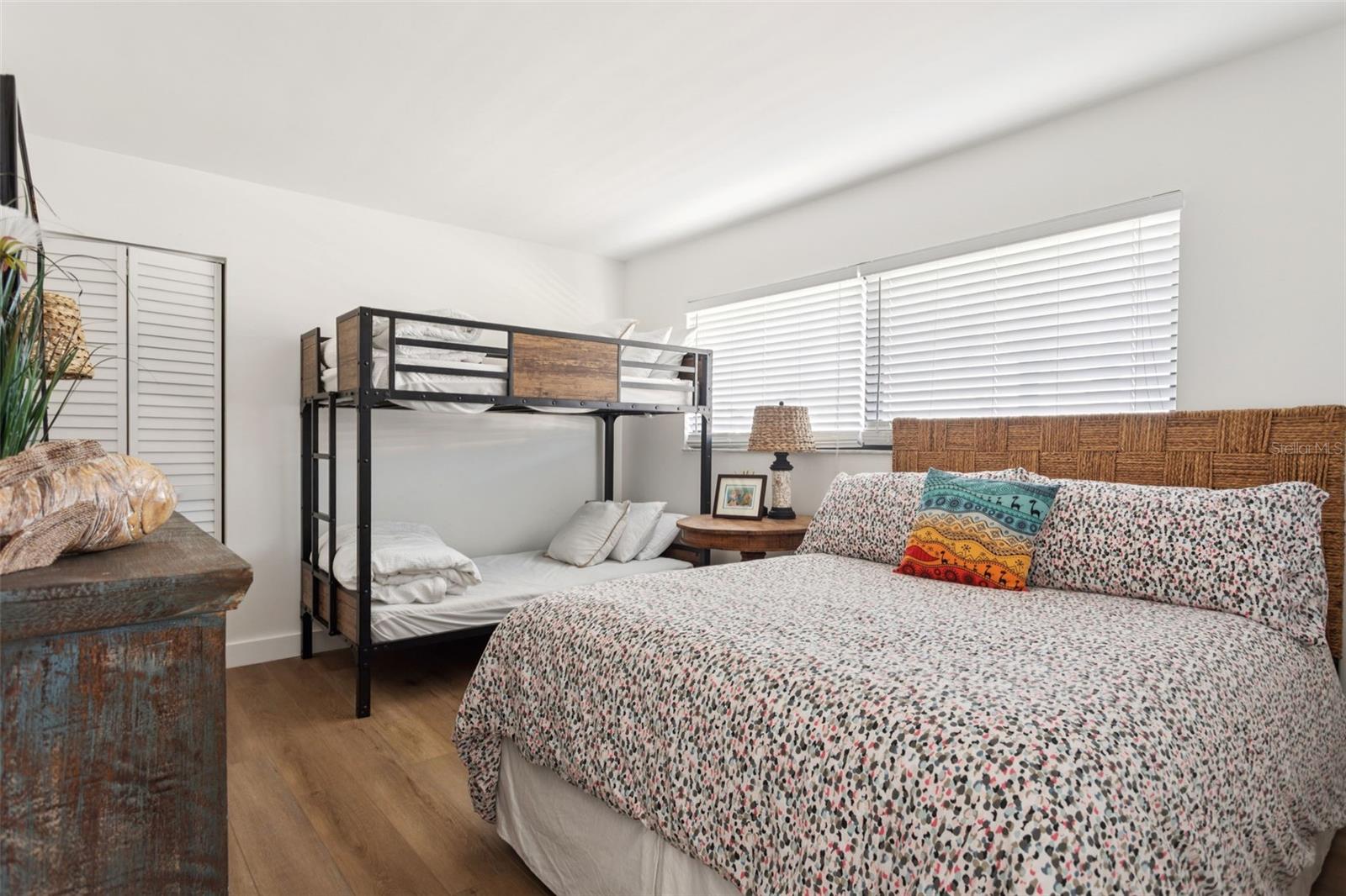 Image 21 of 27 For 5633 Puerta Del Sol Boulevard S 204
