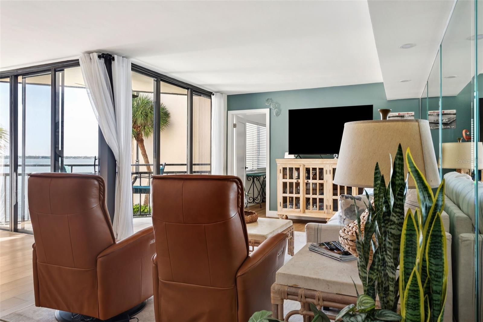 Image 5 of 27 For 5633 Puerta Del Sol Boulevard S 204