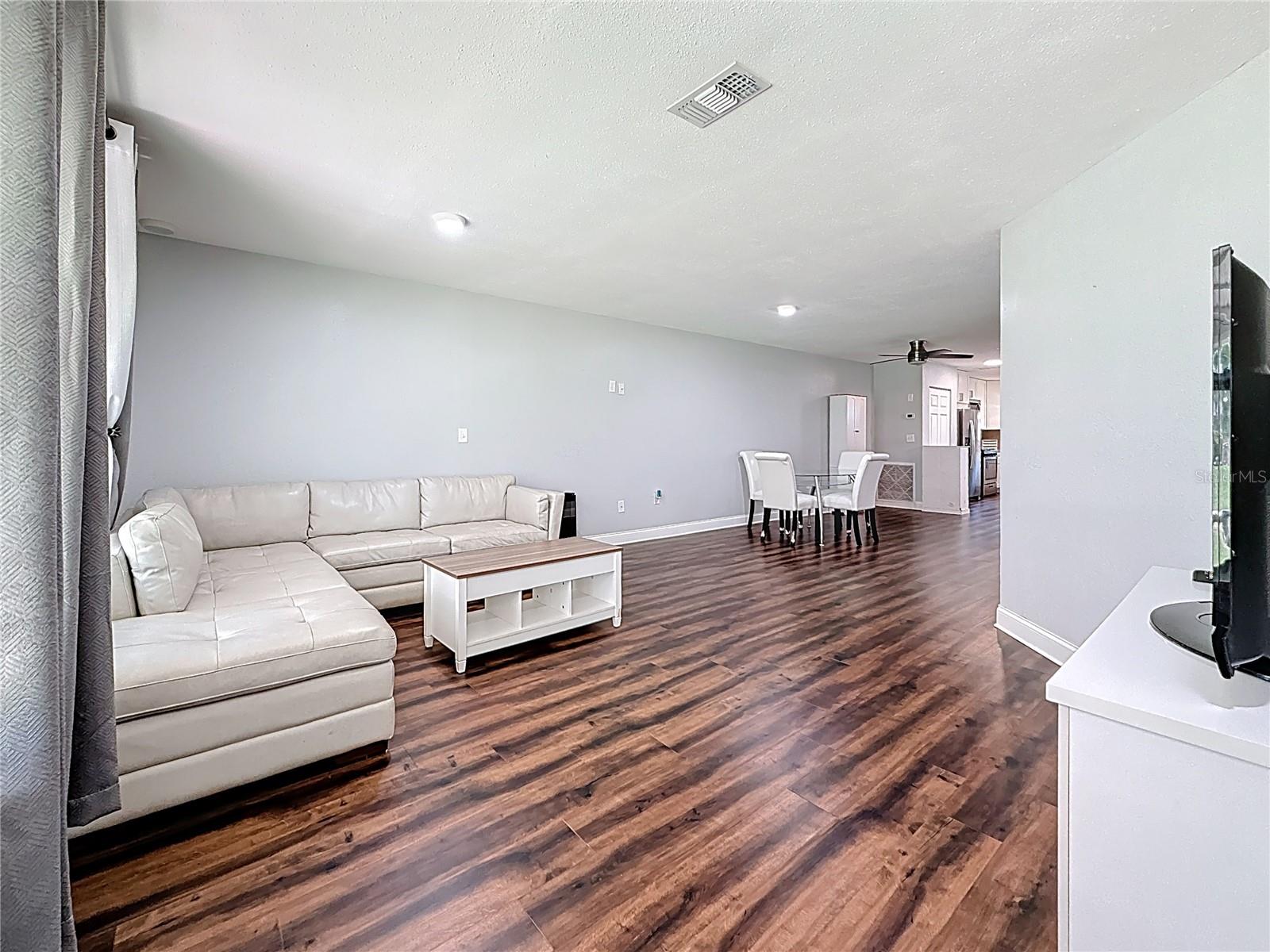 Image 23 of 96 For 5603 80th Street N 103