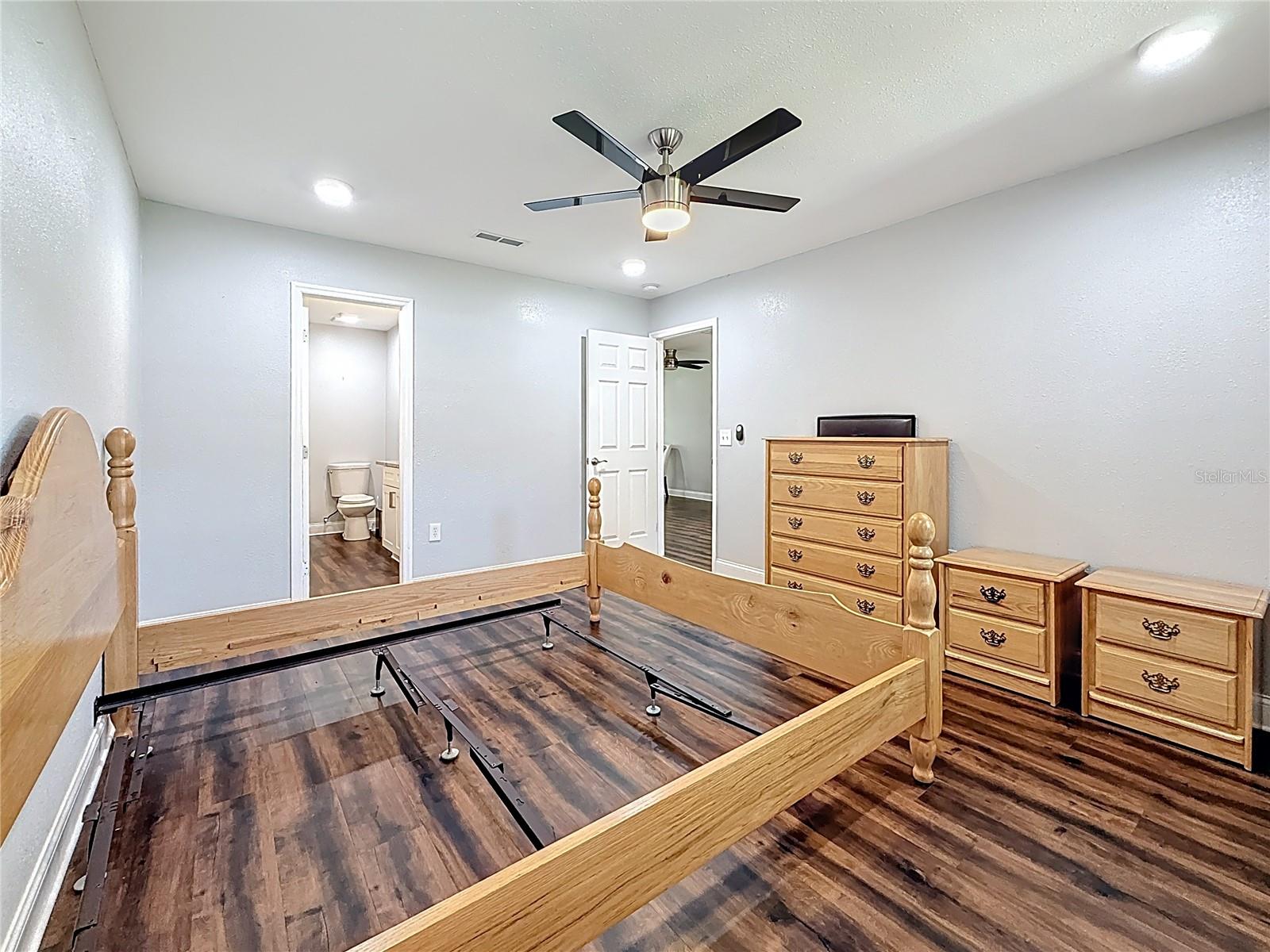 Image 27 of 96 For 5603 80th Street N 103