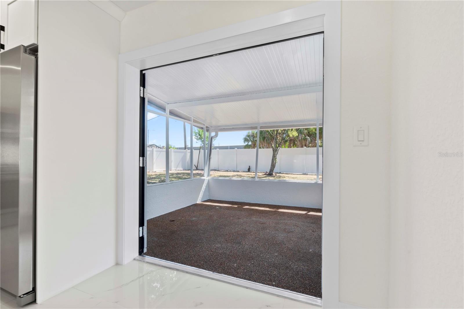 Image 16 of 39 For 8014 Comanche Avenue