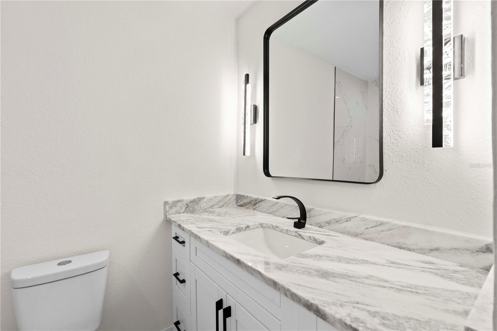 Image 23 of 39 For 8014 Comanche Avenue