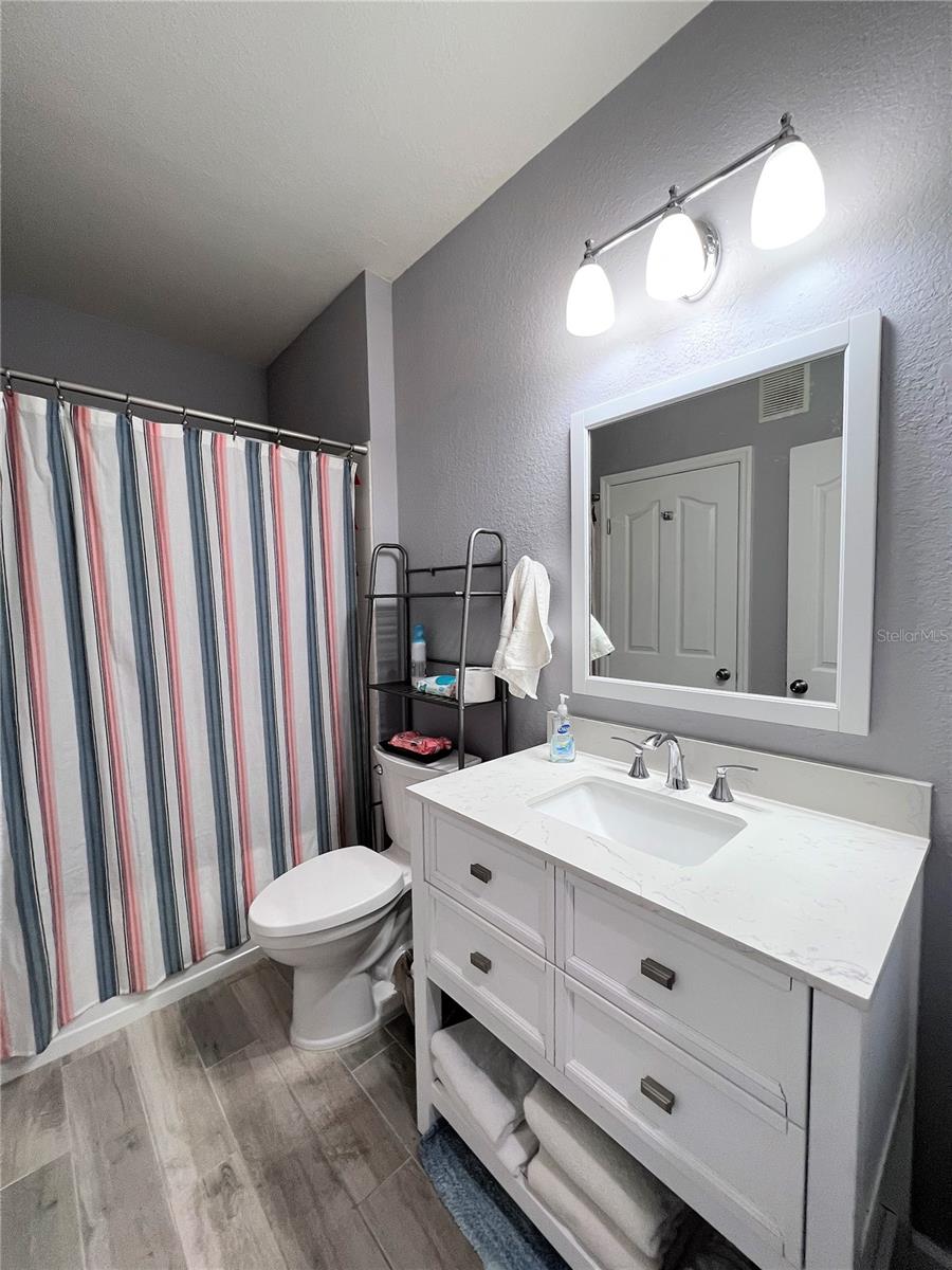 Image 17 of 23 For 5000 Culbreath Key Way 4-303