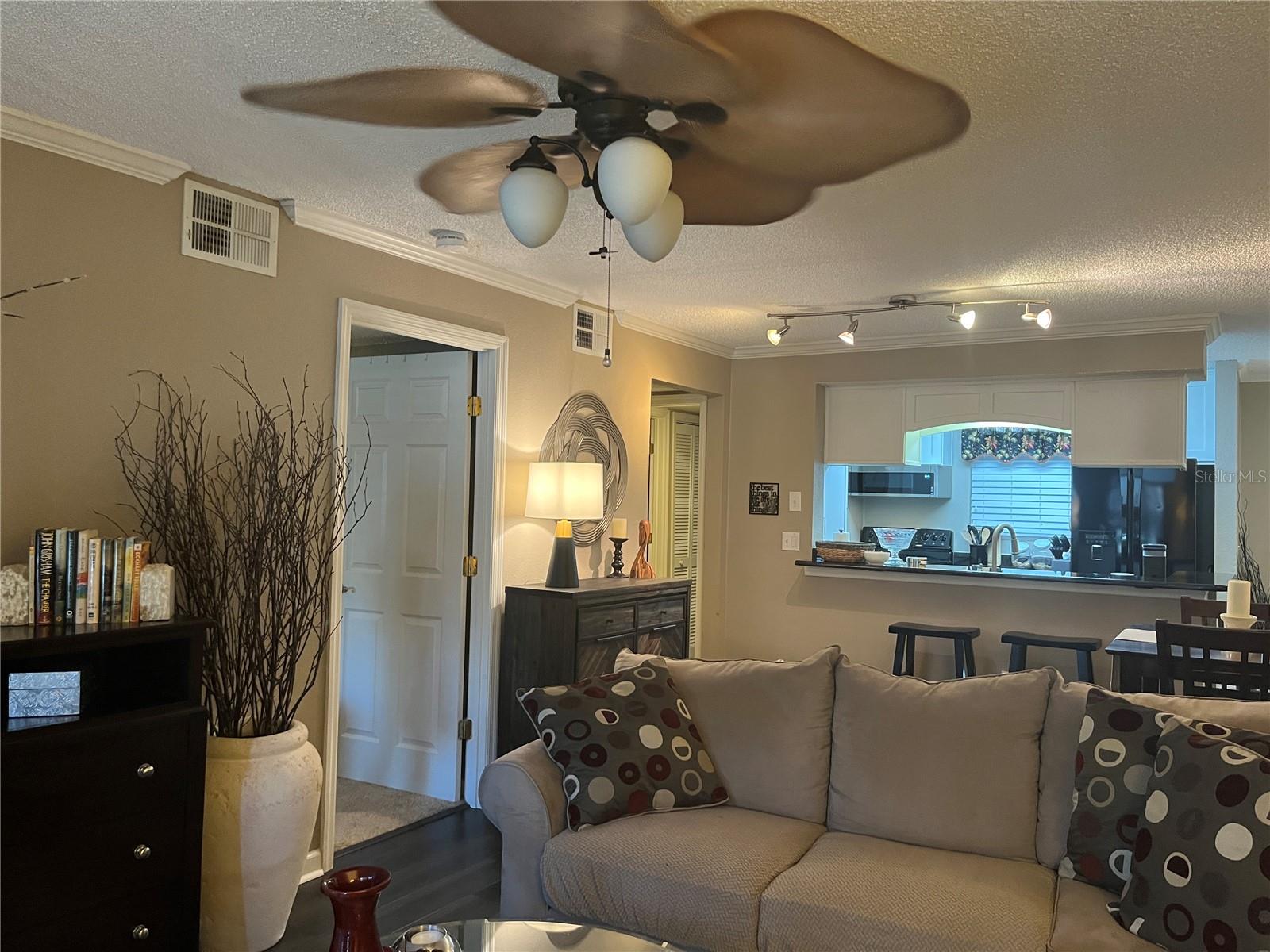 Image 27 of 92 For 2500 Winding Creek Boulevard B105