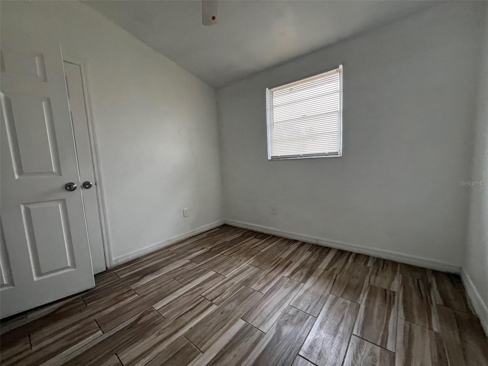 Image 8 of 27 For 724 North Avenue