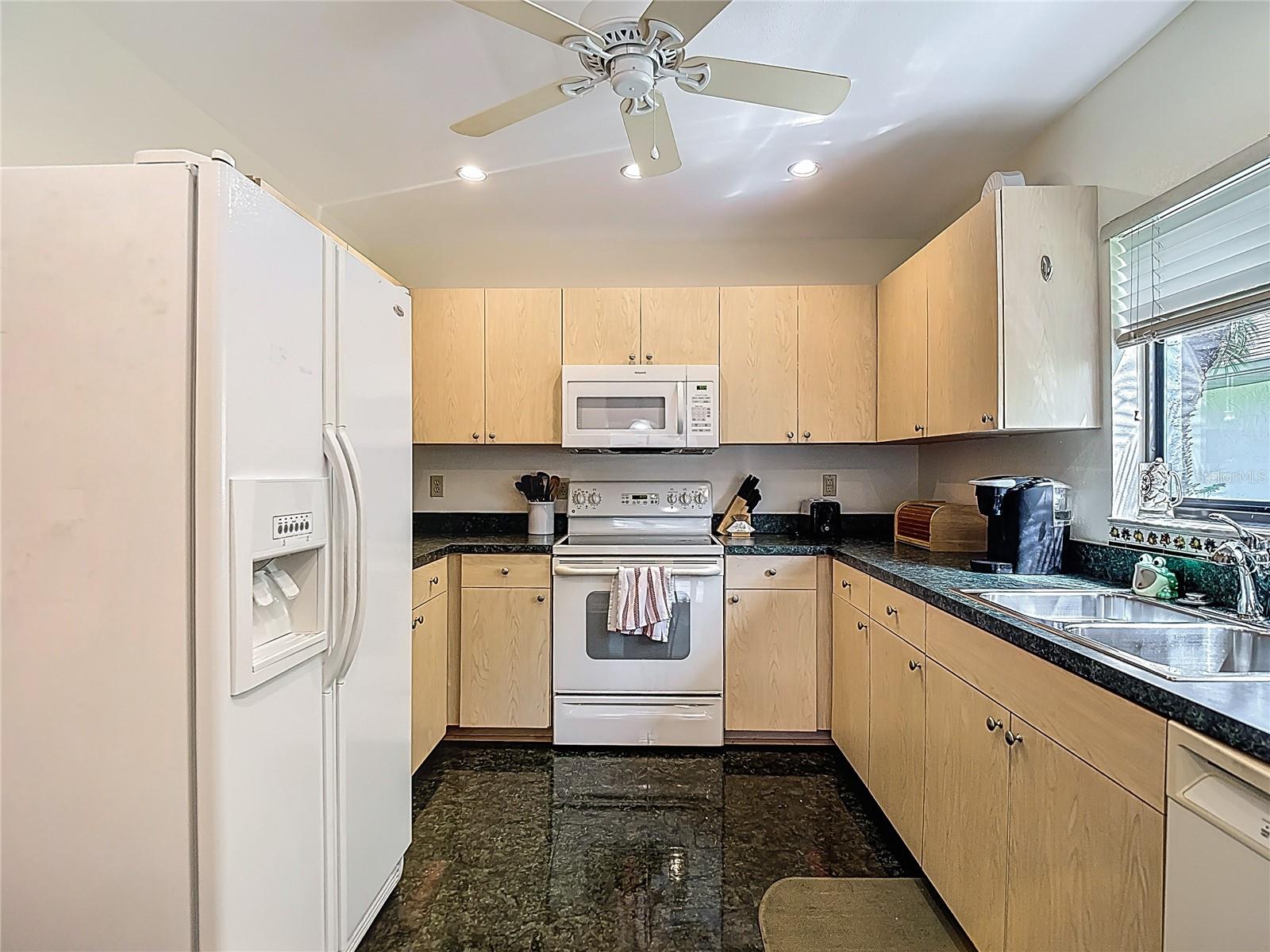 Image 14 of 60 For 1906 White Cedar Way
