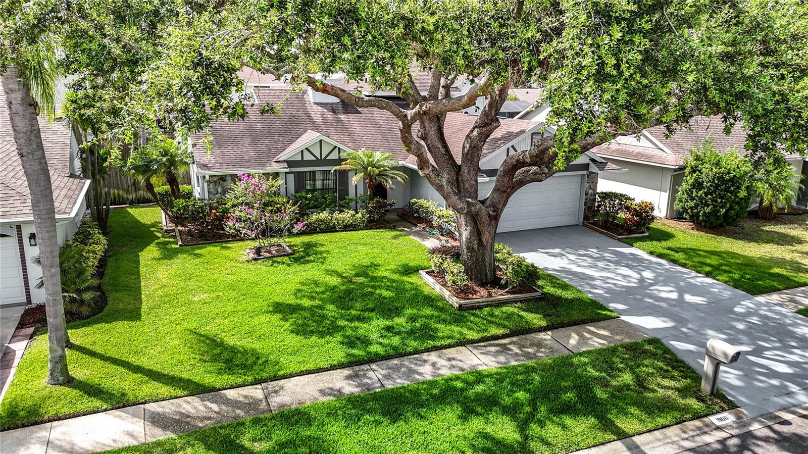 Image 3 of 60 For 1906 White Cedar Way