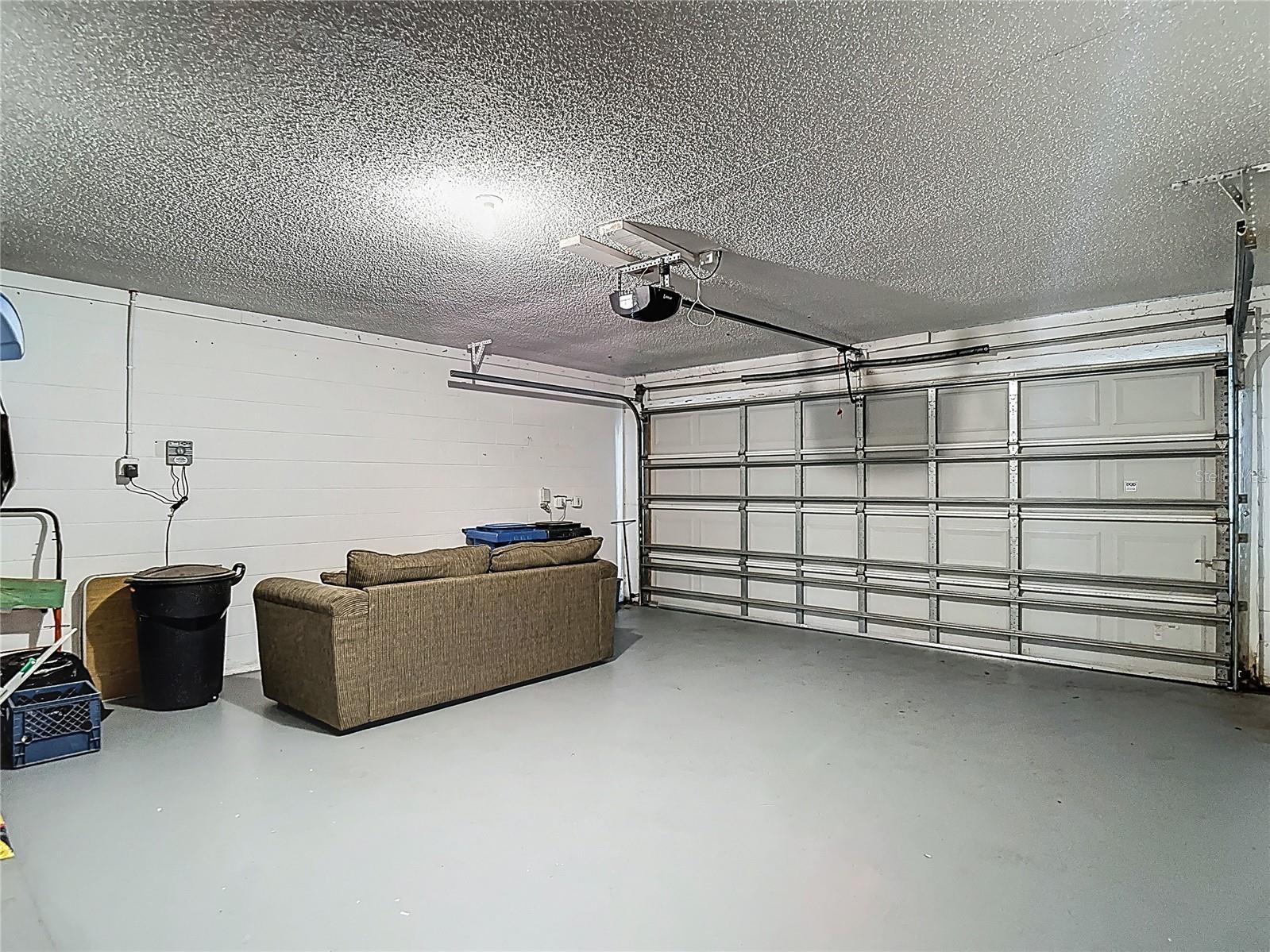 Image 41 of 60 For 1906 White Cedar Way