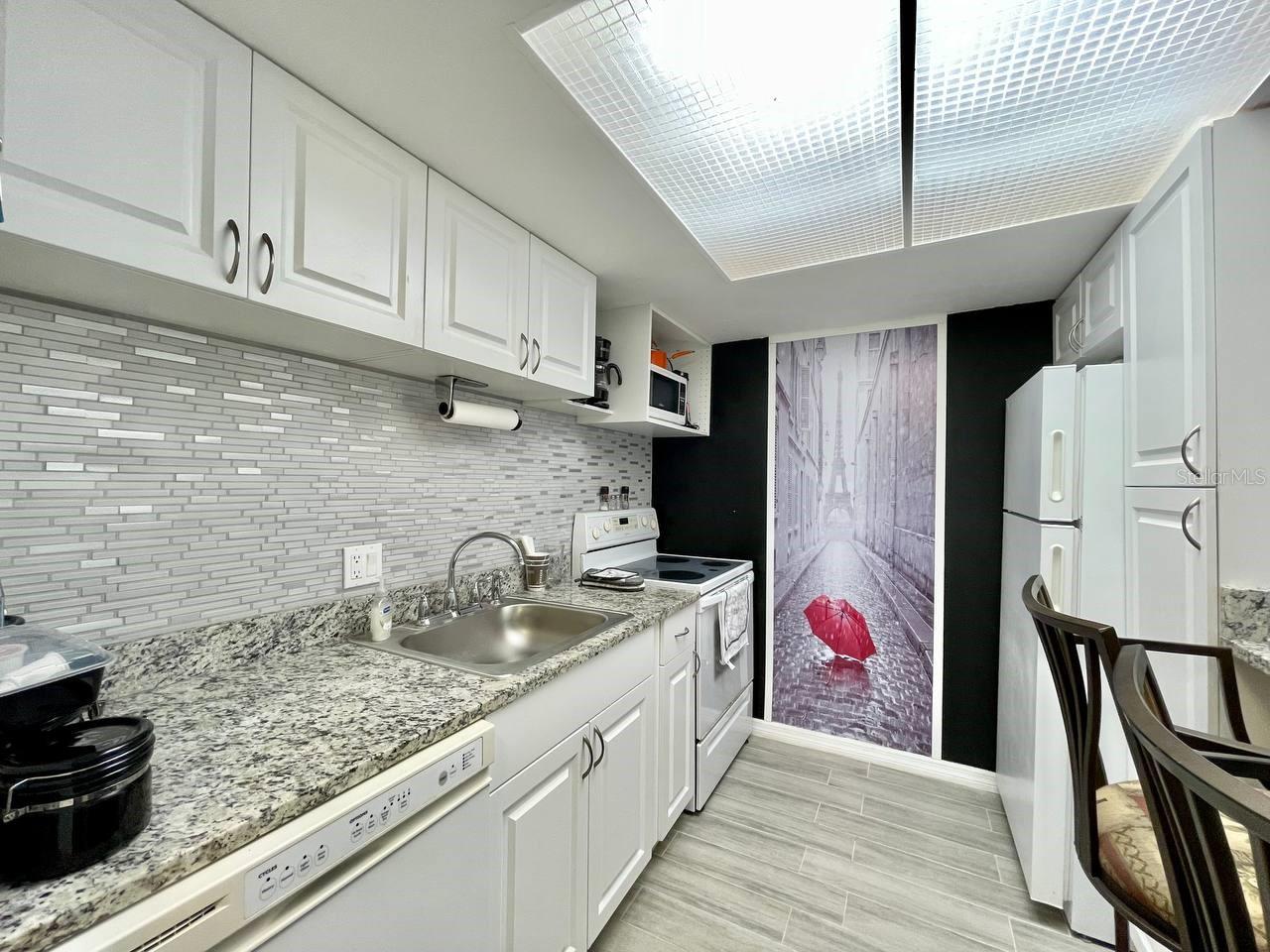 Image 3 of 14 For 6342 Newtown Circle 42a1