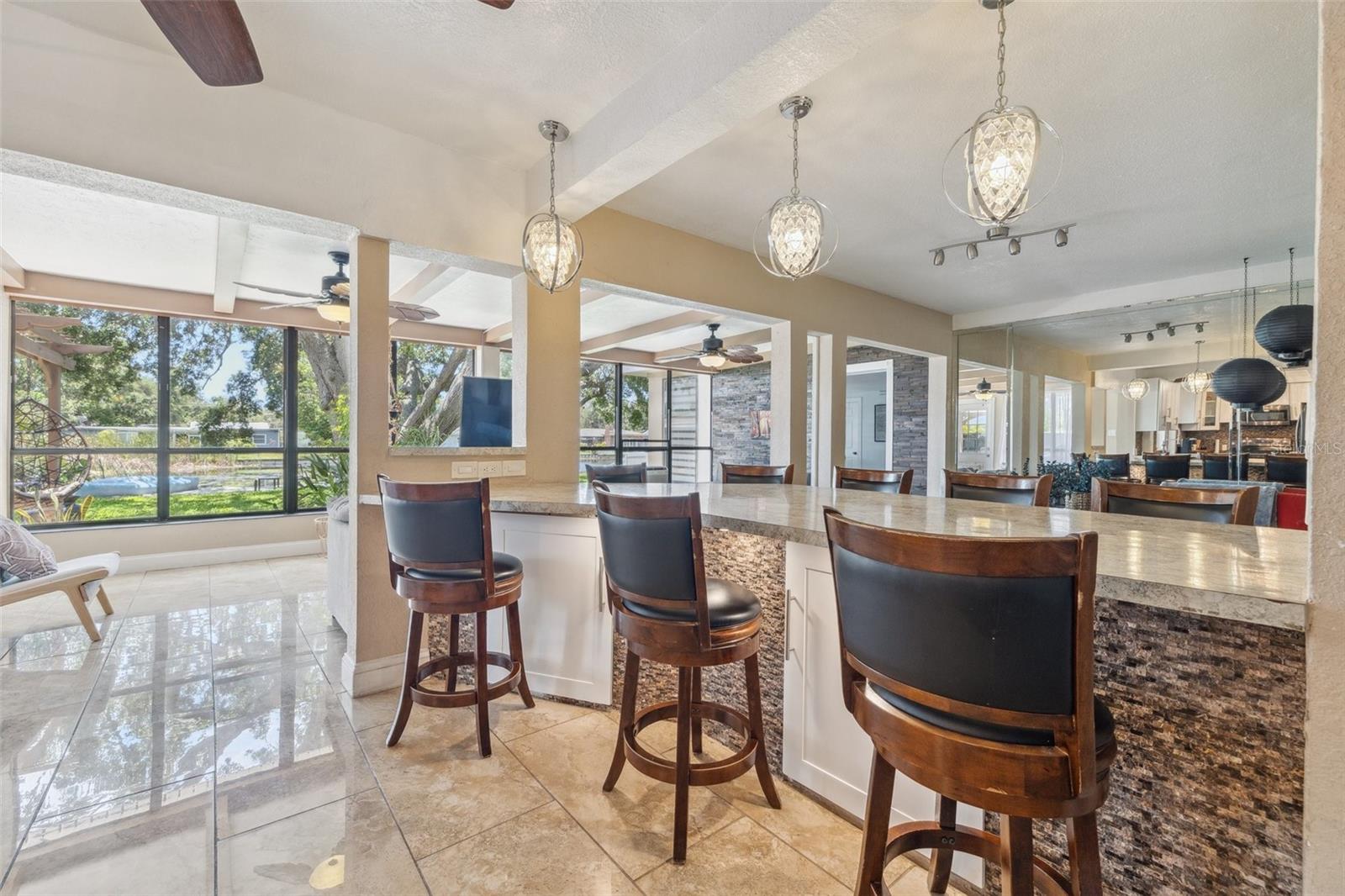 Listing photo id 10 for 10730 52nd Avenue N