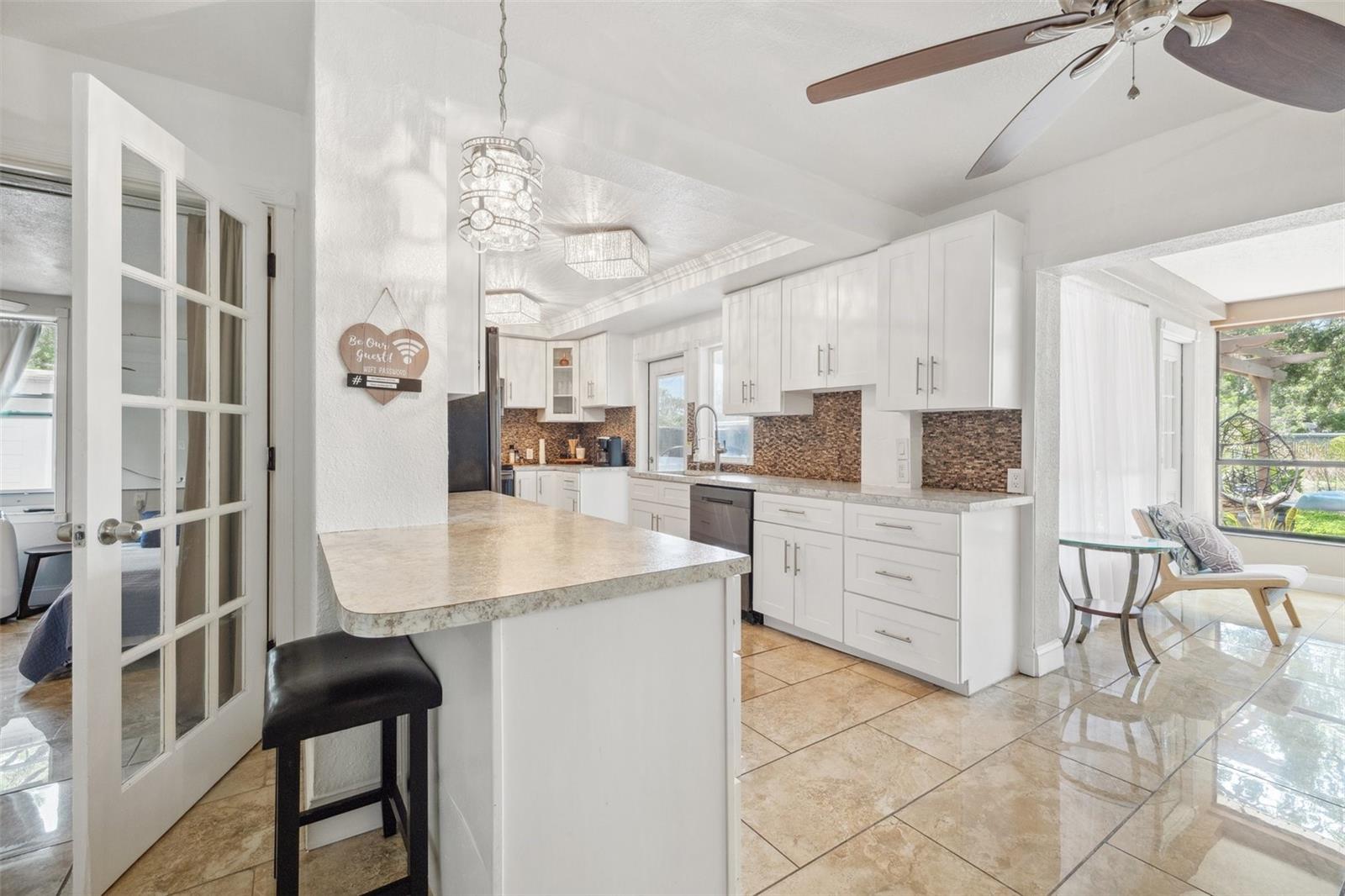Listing photo id 11 for 10730 52nd Avenue N