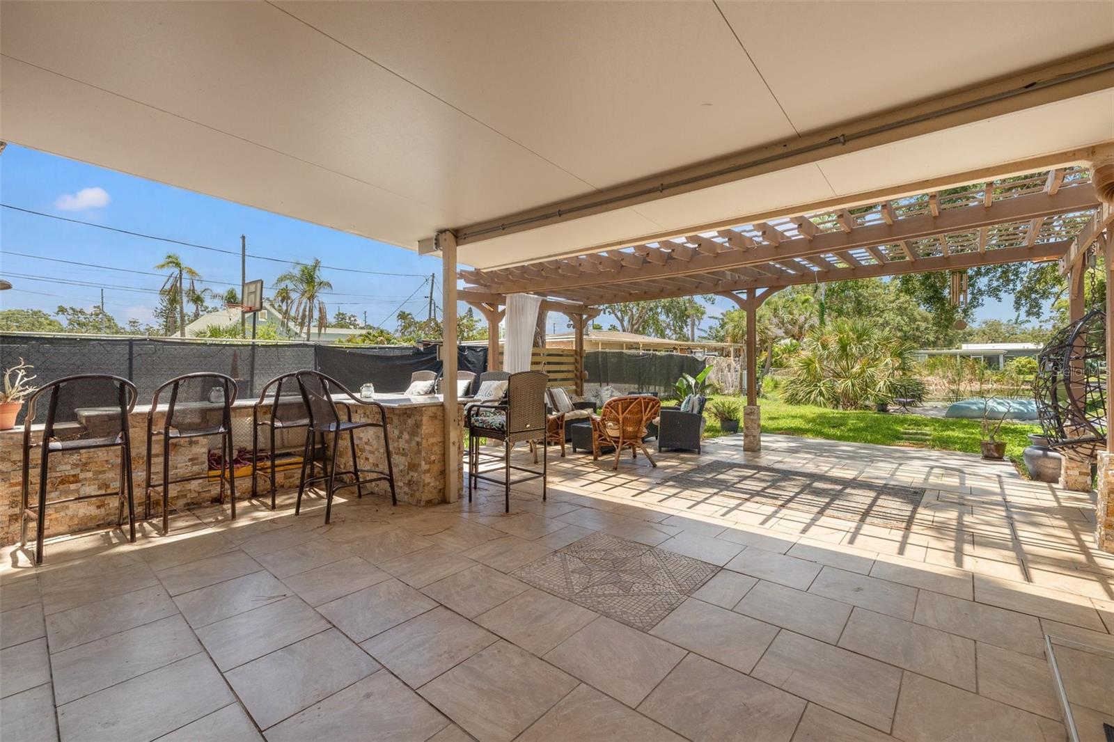 Listing photo id 26 for 10730 52nd Avenue N