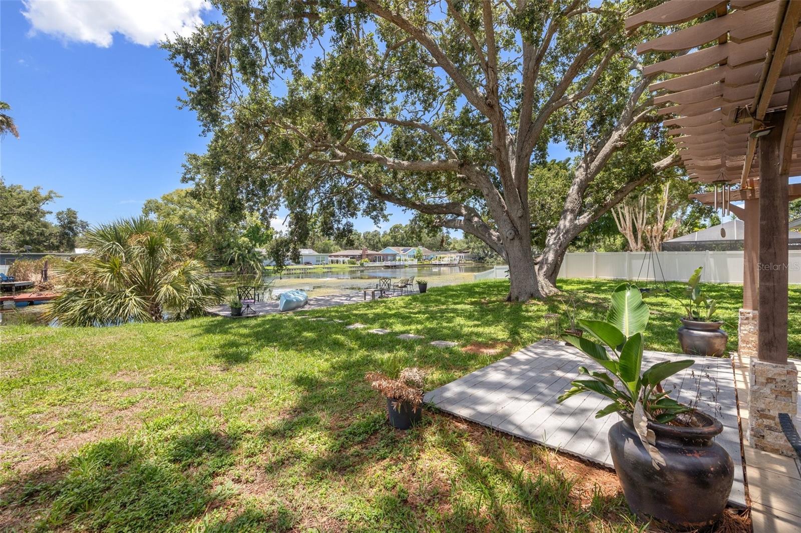 Listing photo id 31 for 10730 52nd Avenue N