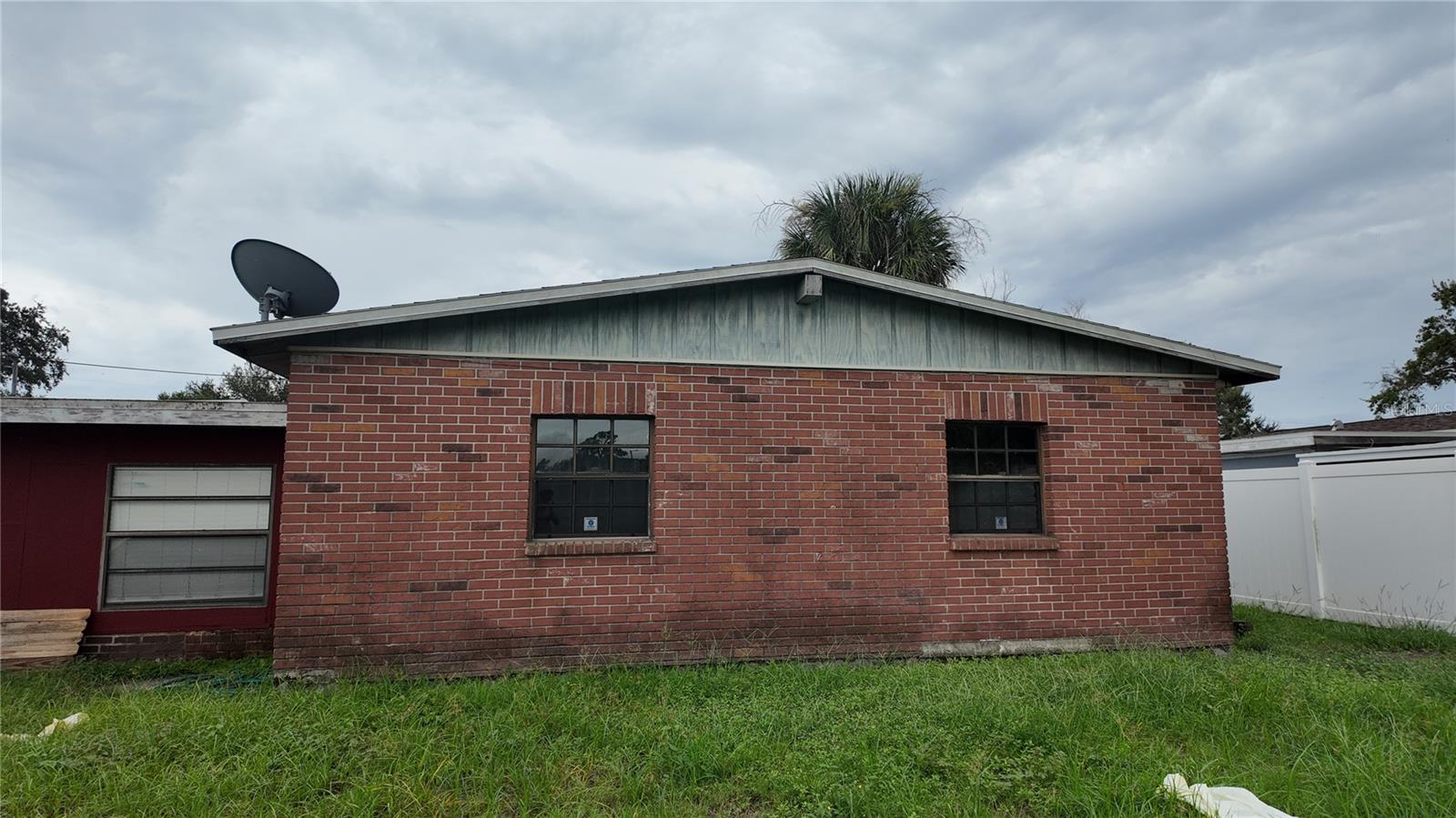 Image 42 of 45 For 8205 Tanglewood Lane
