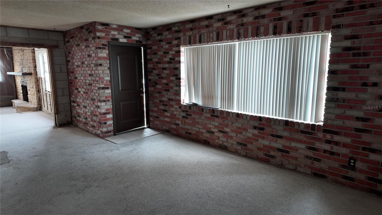 Image 8 of 45 For 8205 Tanglewood Lane